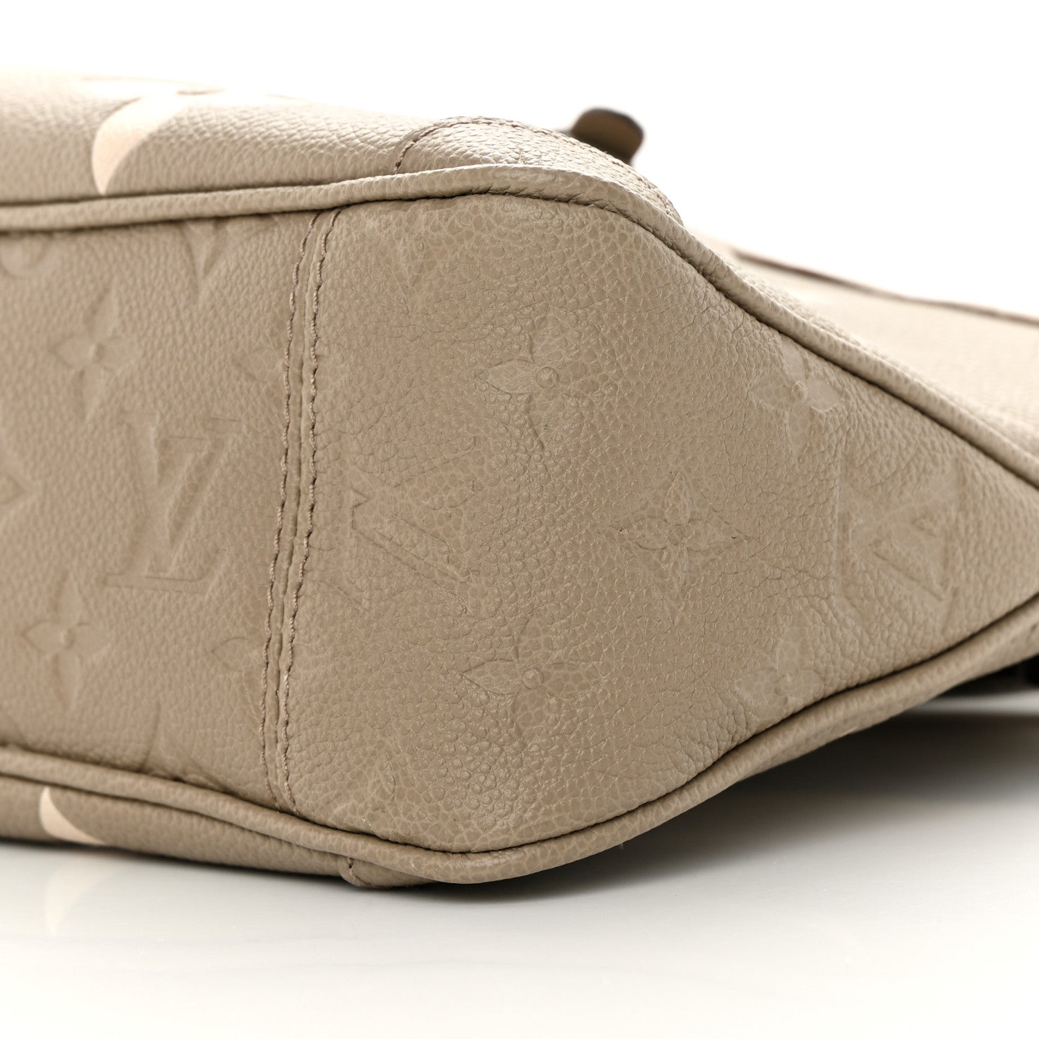 Louis Vuitton Empreinte Monogram Giant Trianon PM Tourterelle Creme 9 of 10