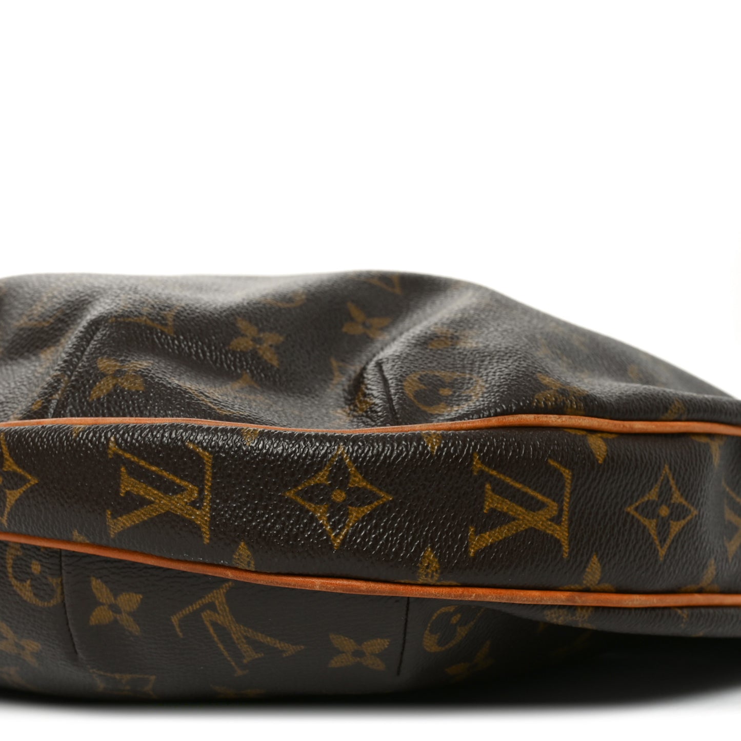 Monogram Croissant MM