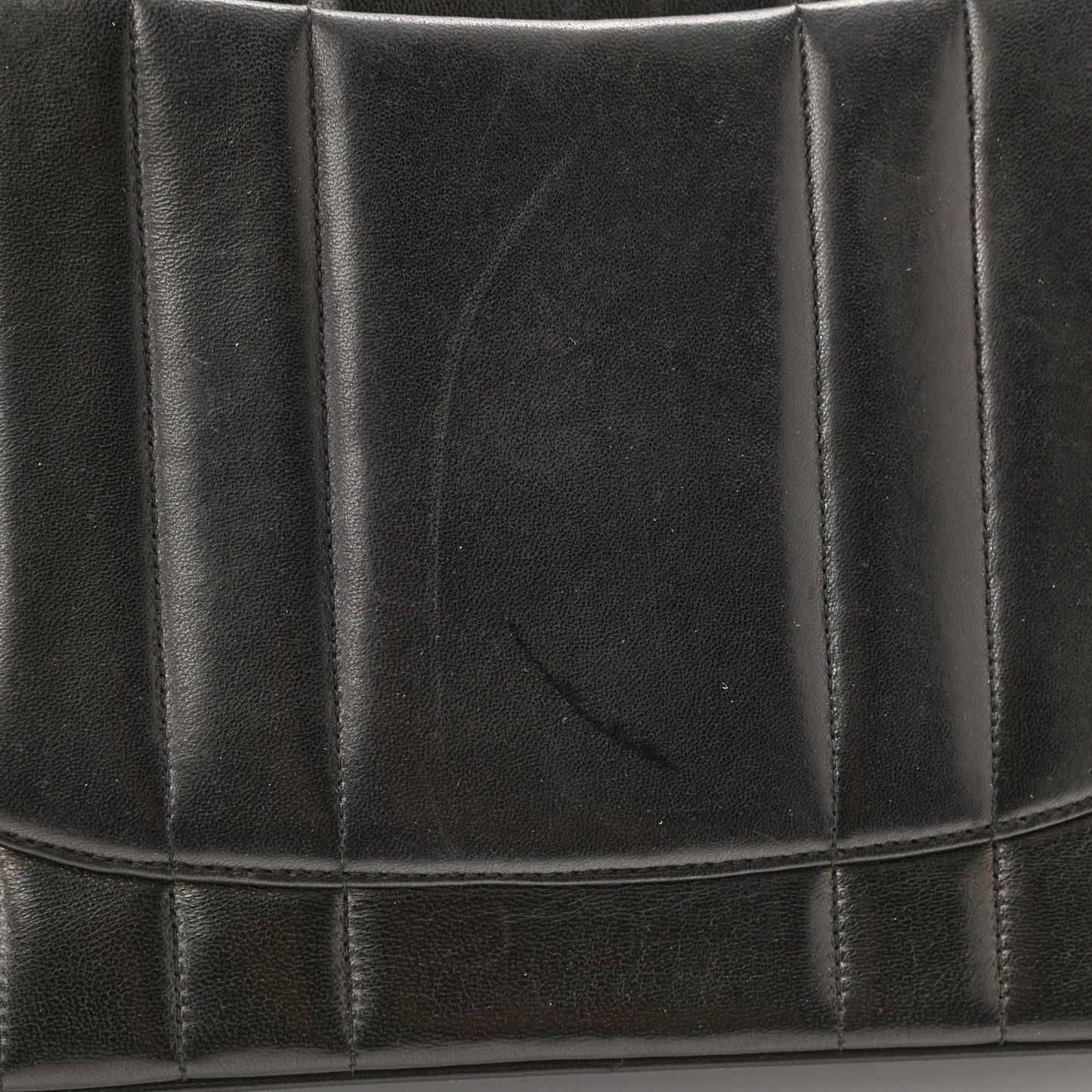 Lambskin Vertical Quilt Jumbo Single Flap Black
