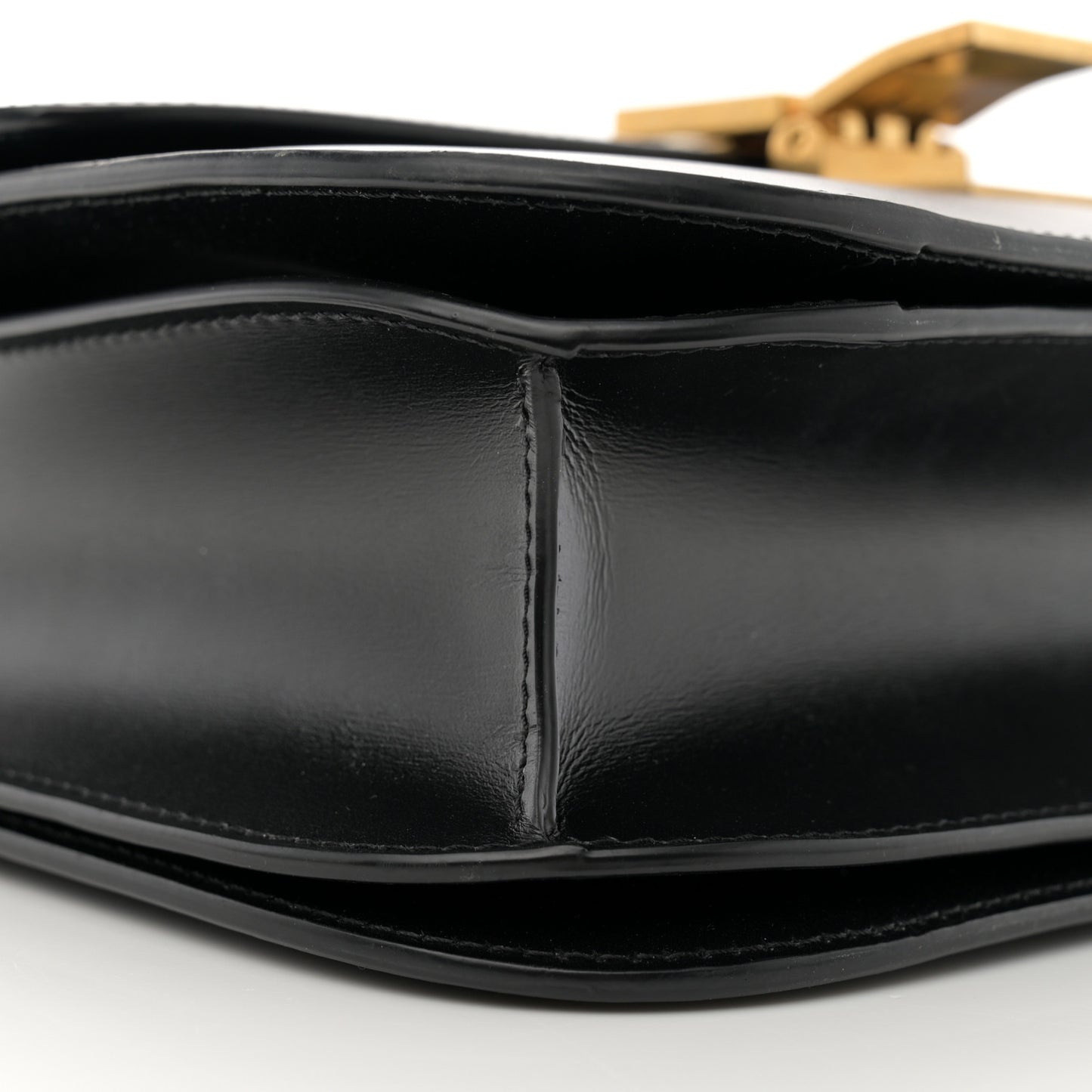 Box Calfskin Medium Classic Box Flap Bag Black