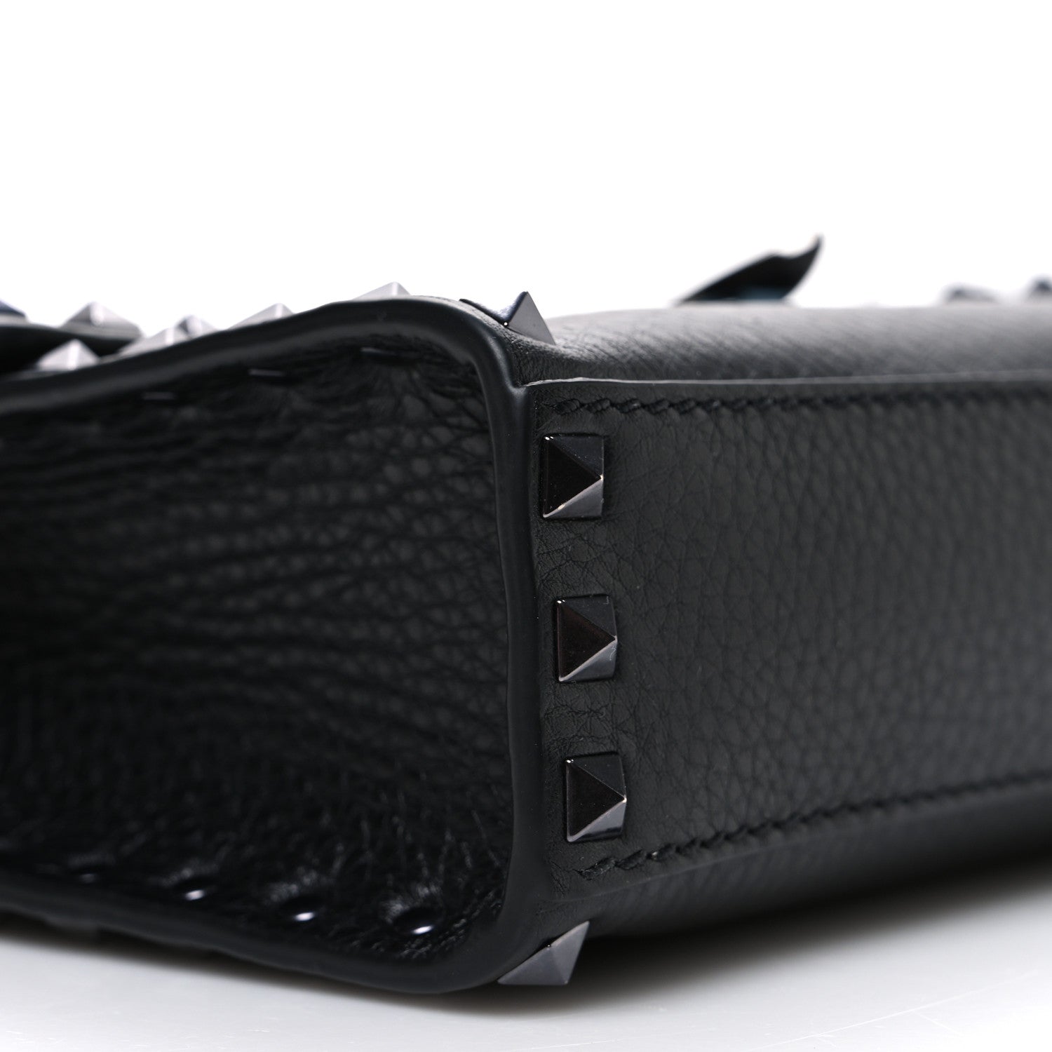 Valentino Garavani Pebbled Calfskin Monochrome Medium Rockstud Flip Lock Crossbody Bag Black 8 of 9