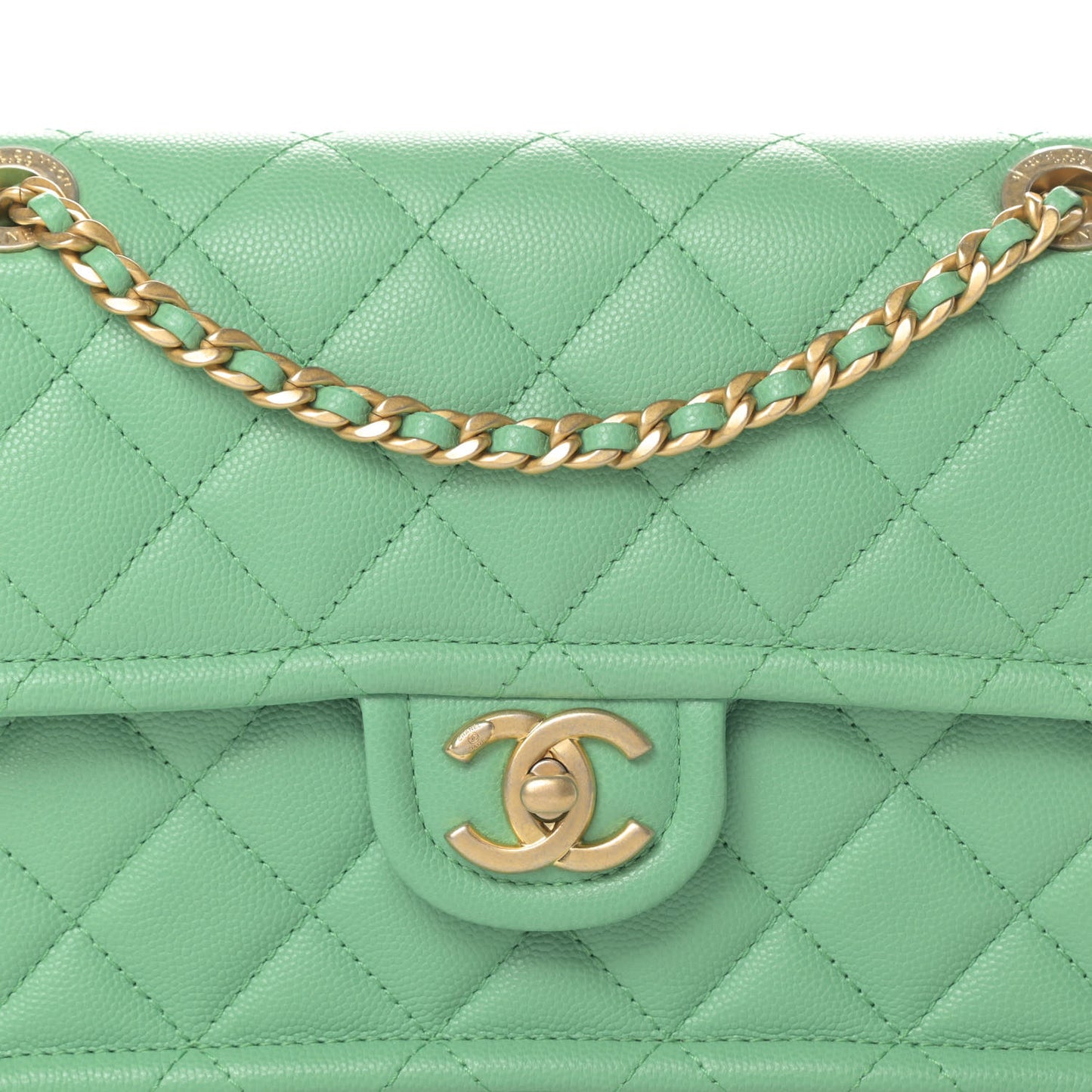 Caviar Quilted Medium Sweet Classic Flap Green