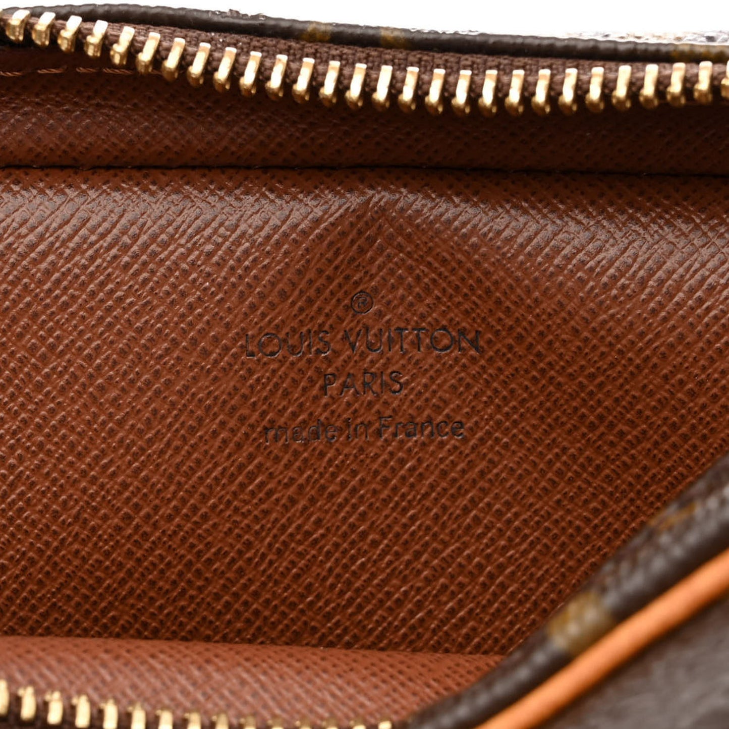 Monogram Amazone