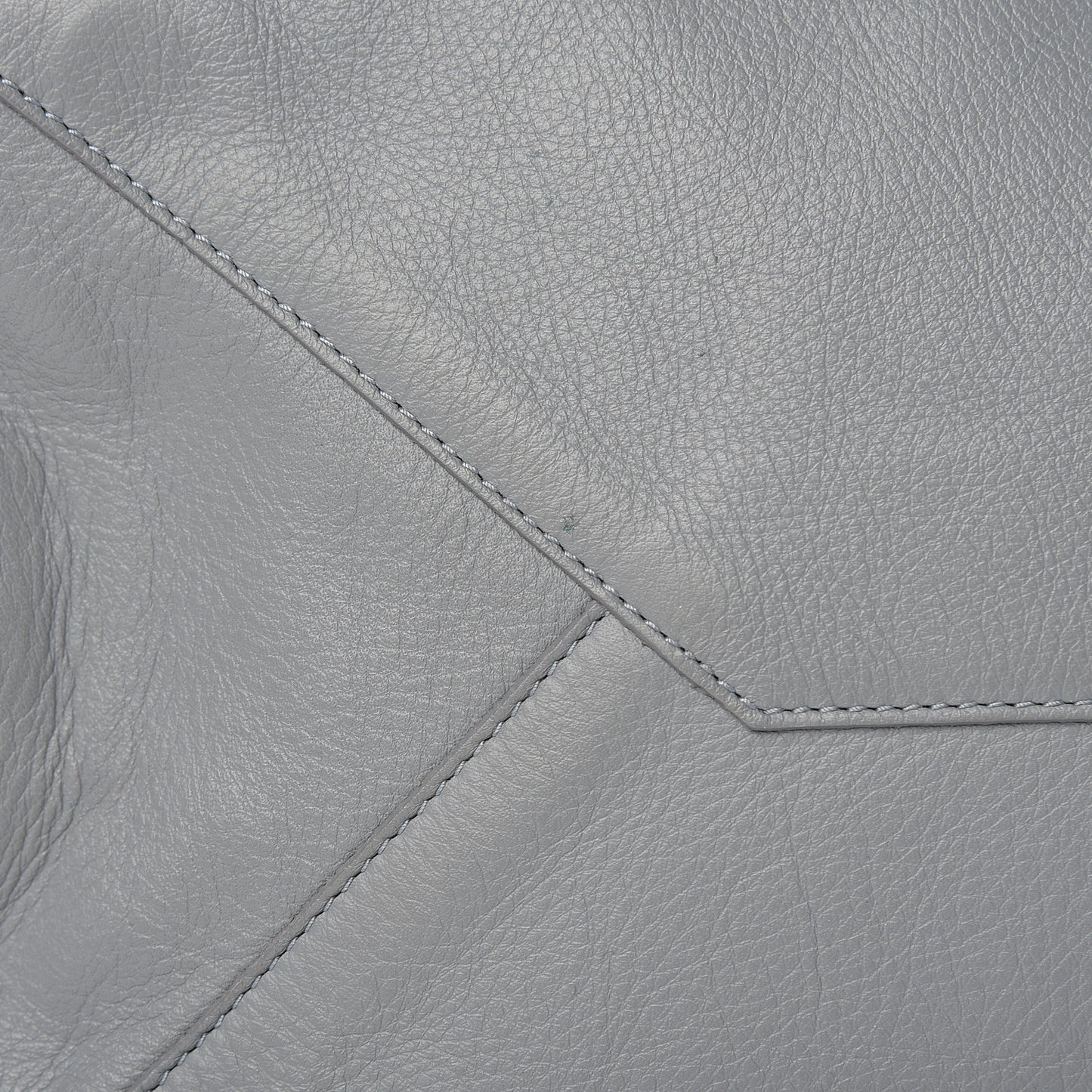 Veau Papier A4 Zip Around Tote Grey