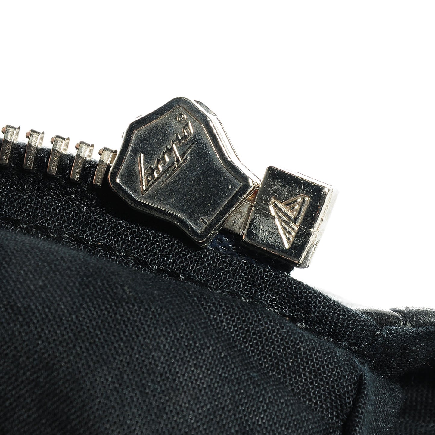 Agneau Whistle Tote Black
