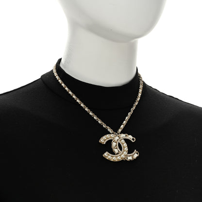 Chanel Pearl Crystal Lambskin Chain CC Necklace White Gold 2 of 7