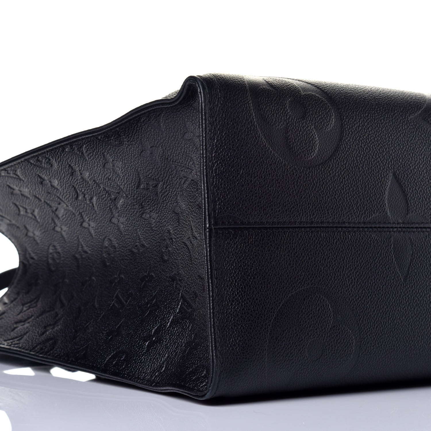 Louis Vuitton Empreinte Monogram Giant Onthego GM Black 8 of 9