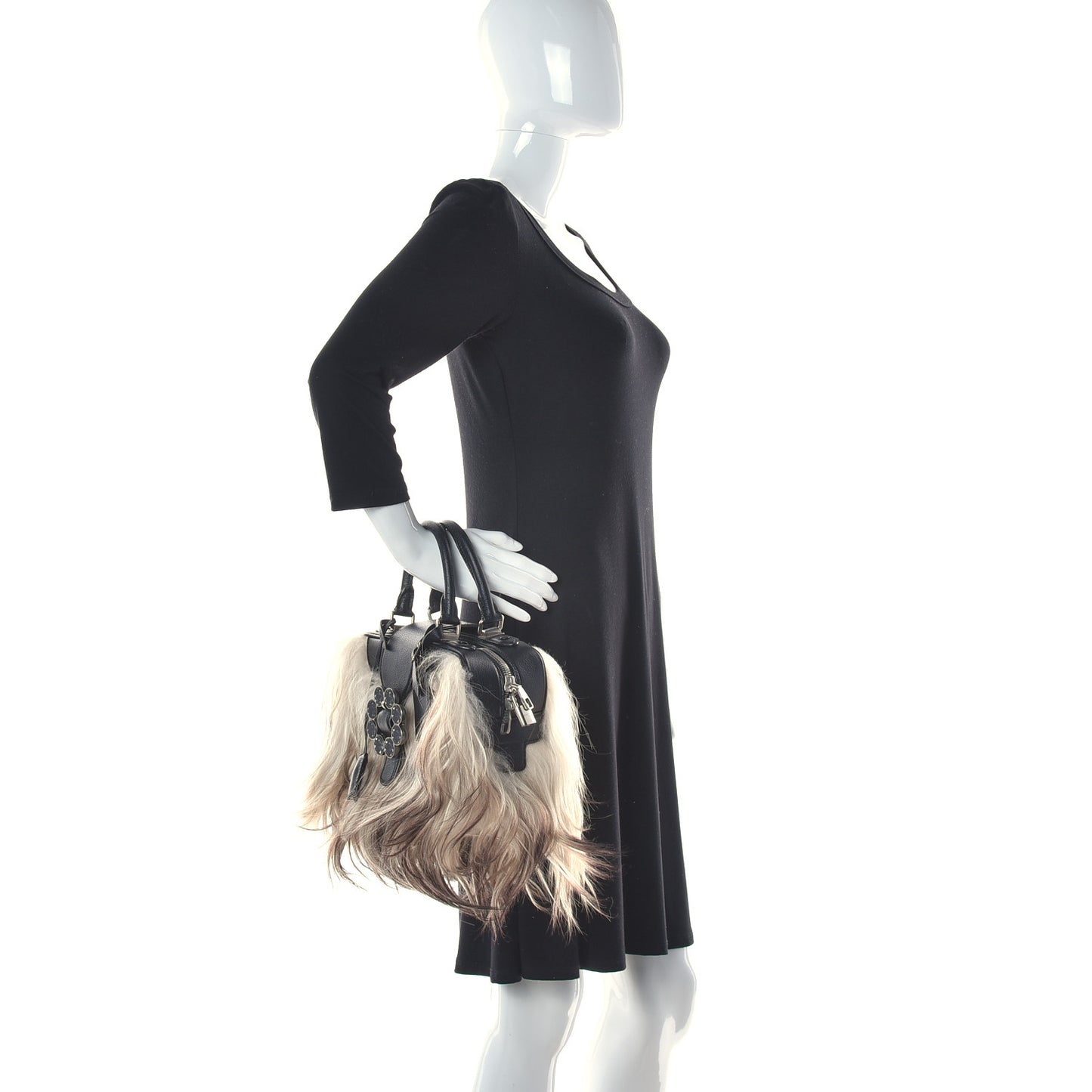 Goat Fur Transsiberian PM Black White