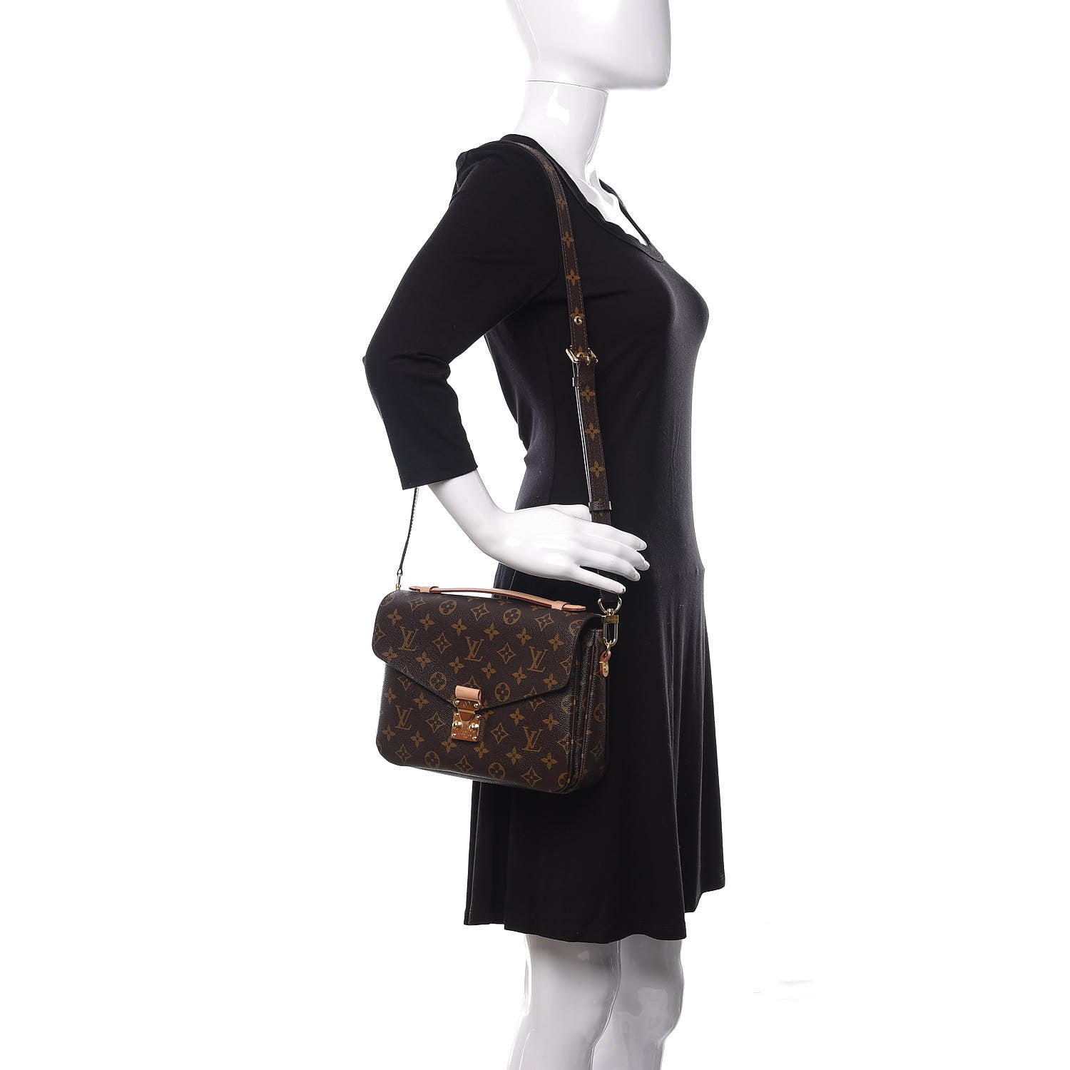 Louis Vuitton Monogram Pochette Metis 2 of 9
