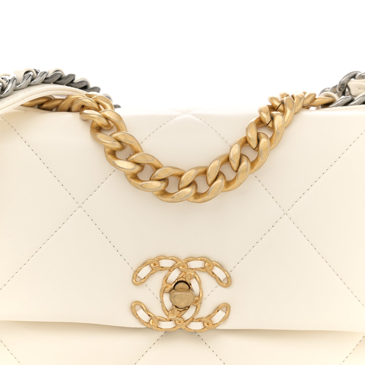 Lambskin Quilted Medium Chanel 19 Flap White