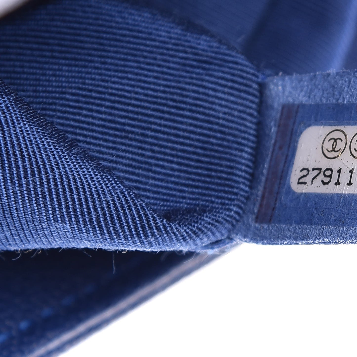 Caviar Quilted Medium Boy Flap Dark Blue