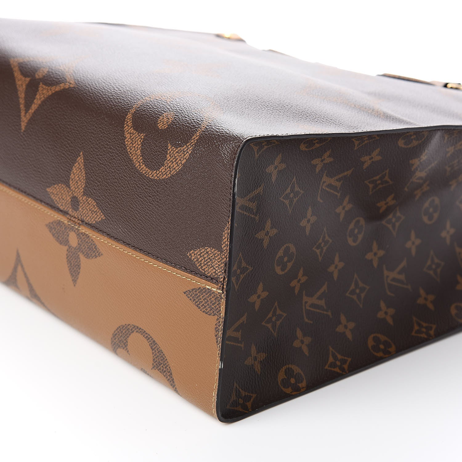 Louis Vuitton Reverse Monogram Giant Onthego GM 9 of 12