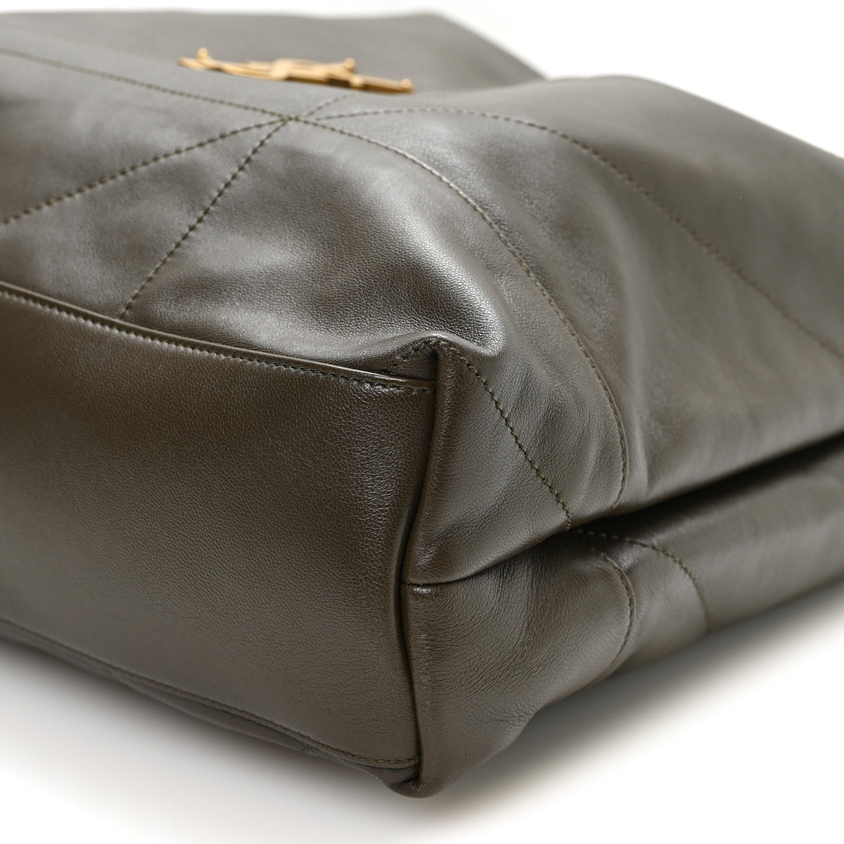 Lambskin Matelasse Monogram Large Jamie 4.3 Light Musk