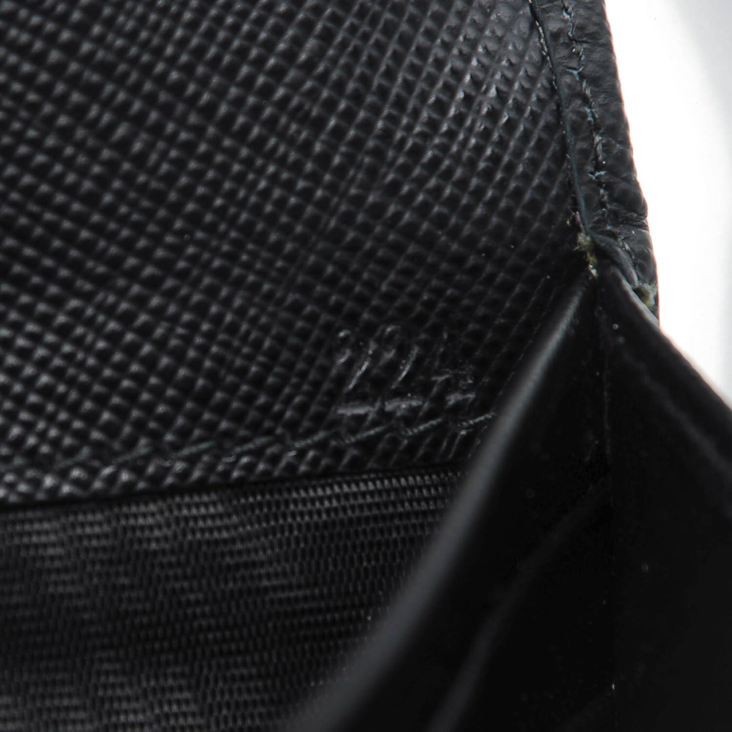 Saffiano Metal Continental Flap Wallet Nero Black