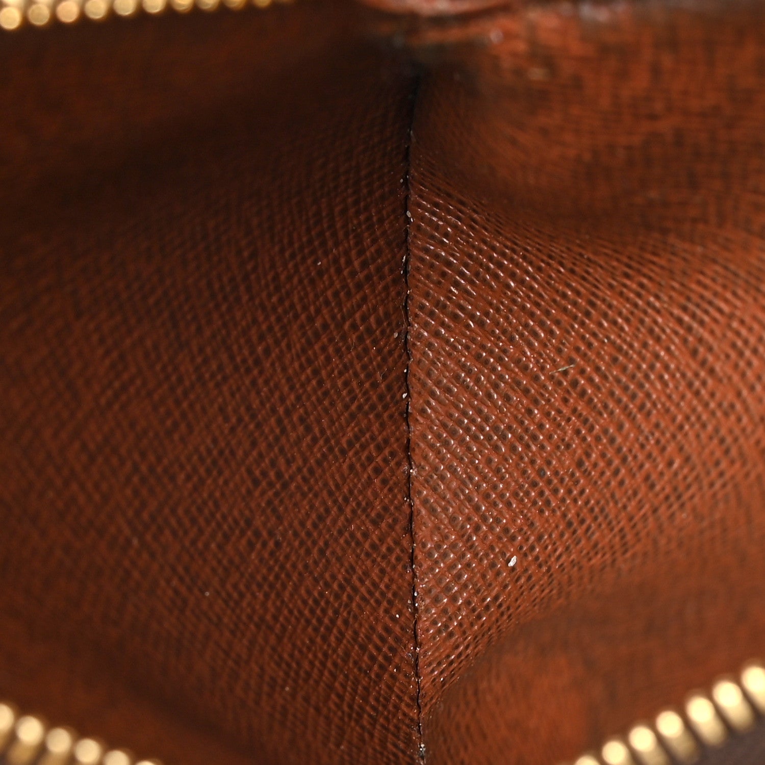 Louis Vuitton Monogram Round Coin Purse 5 of 6