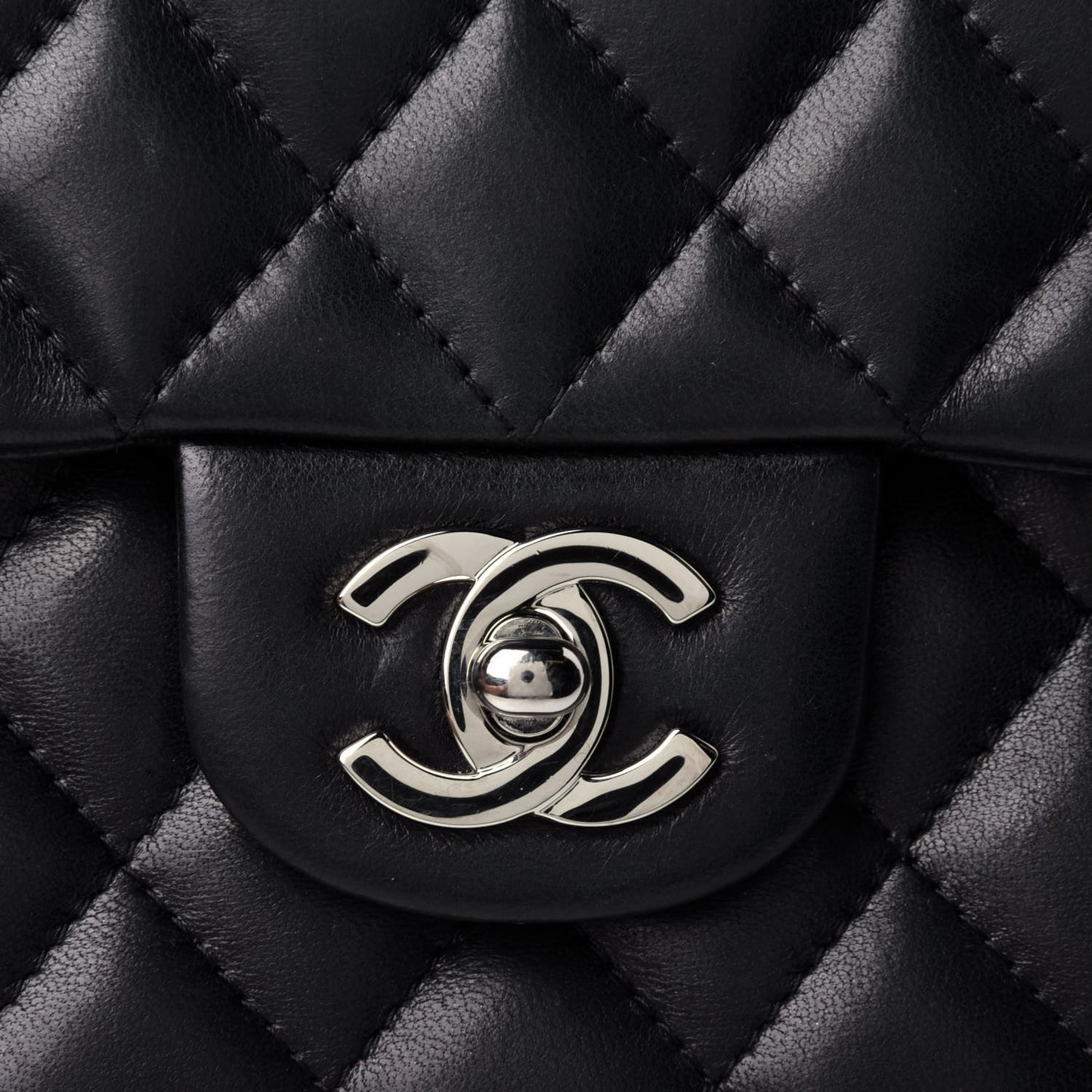 Lambskin Quilted East West Flap Black