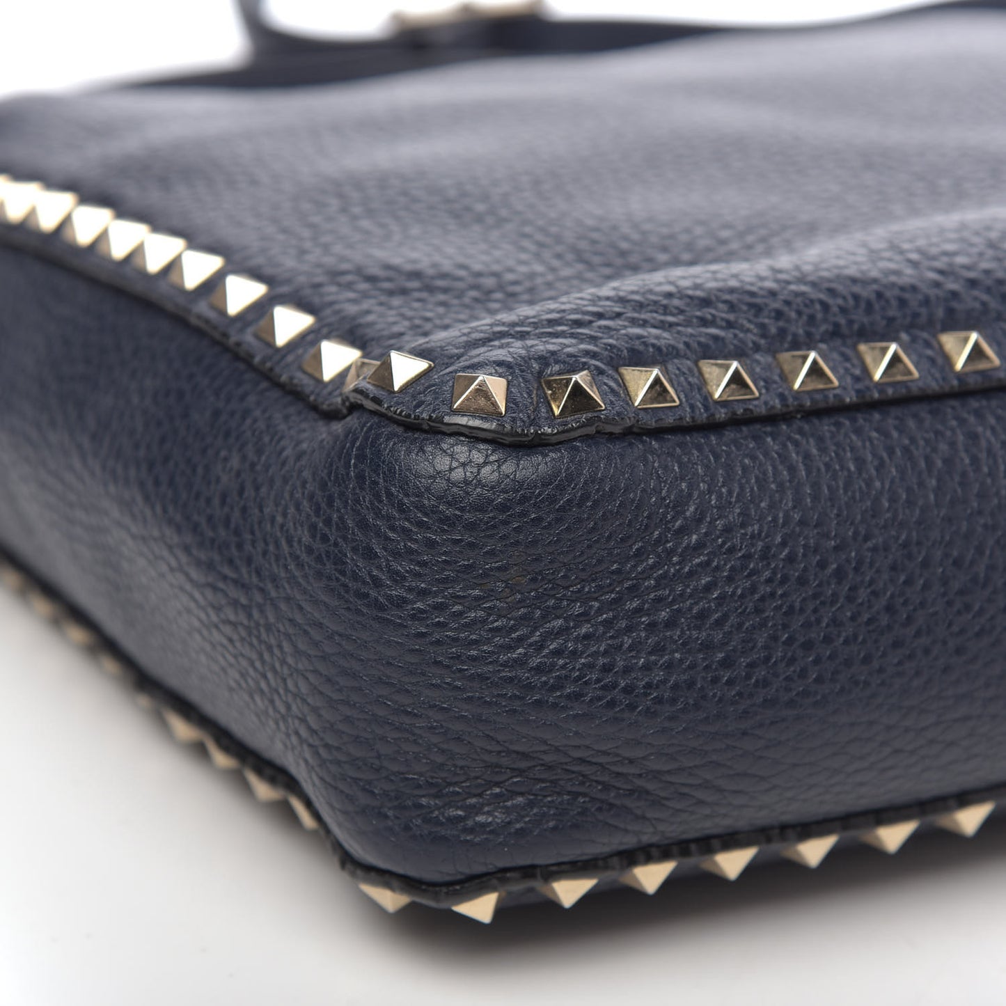 Pebbled Calfskin Large Rockstud Flip-Lock Messenger Bag Marine