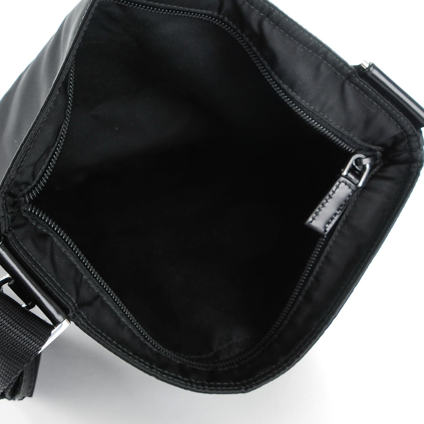 Nylon Vela Flat Messenger Bag Black