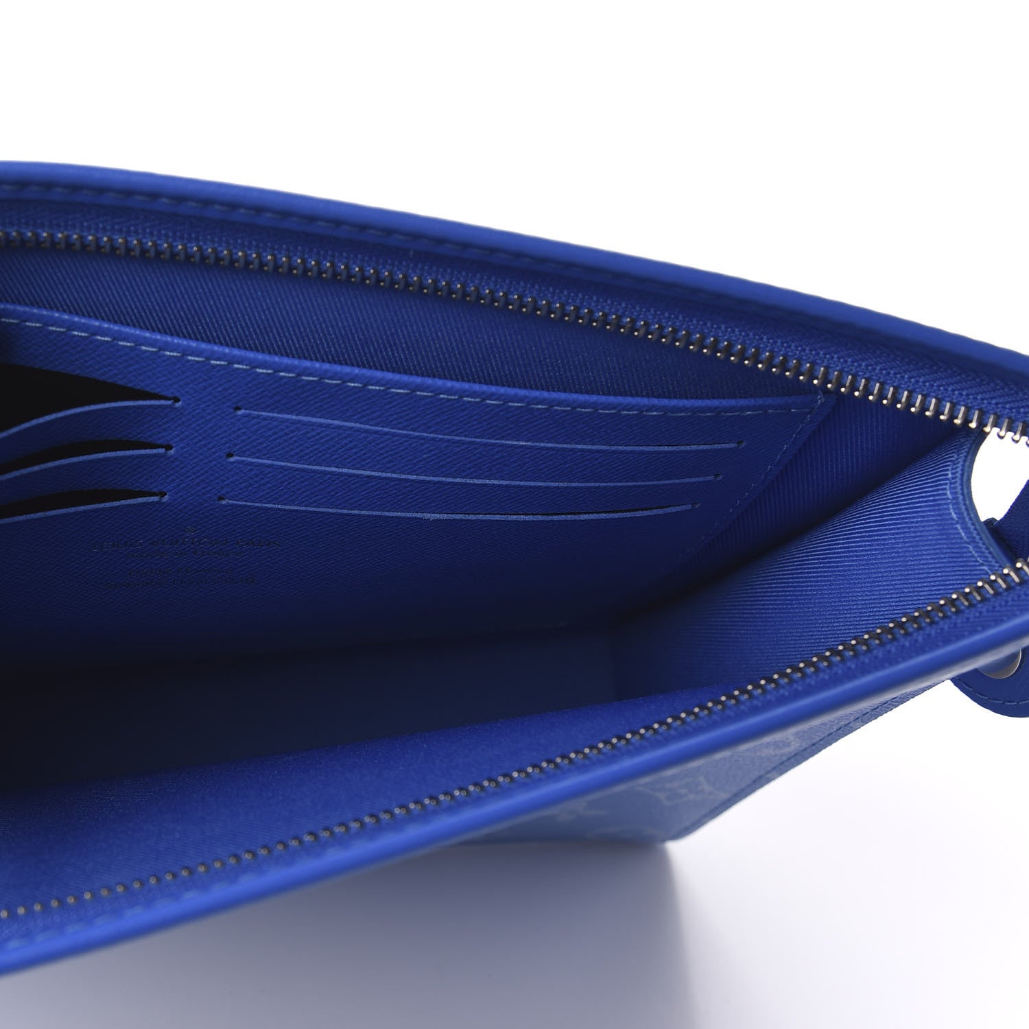 Louis Vuitton Monogram Clouds Pochette Voyage MM A4 Blue 5 of 7