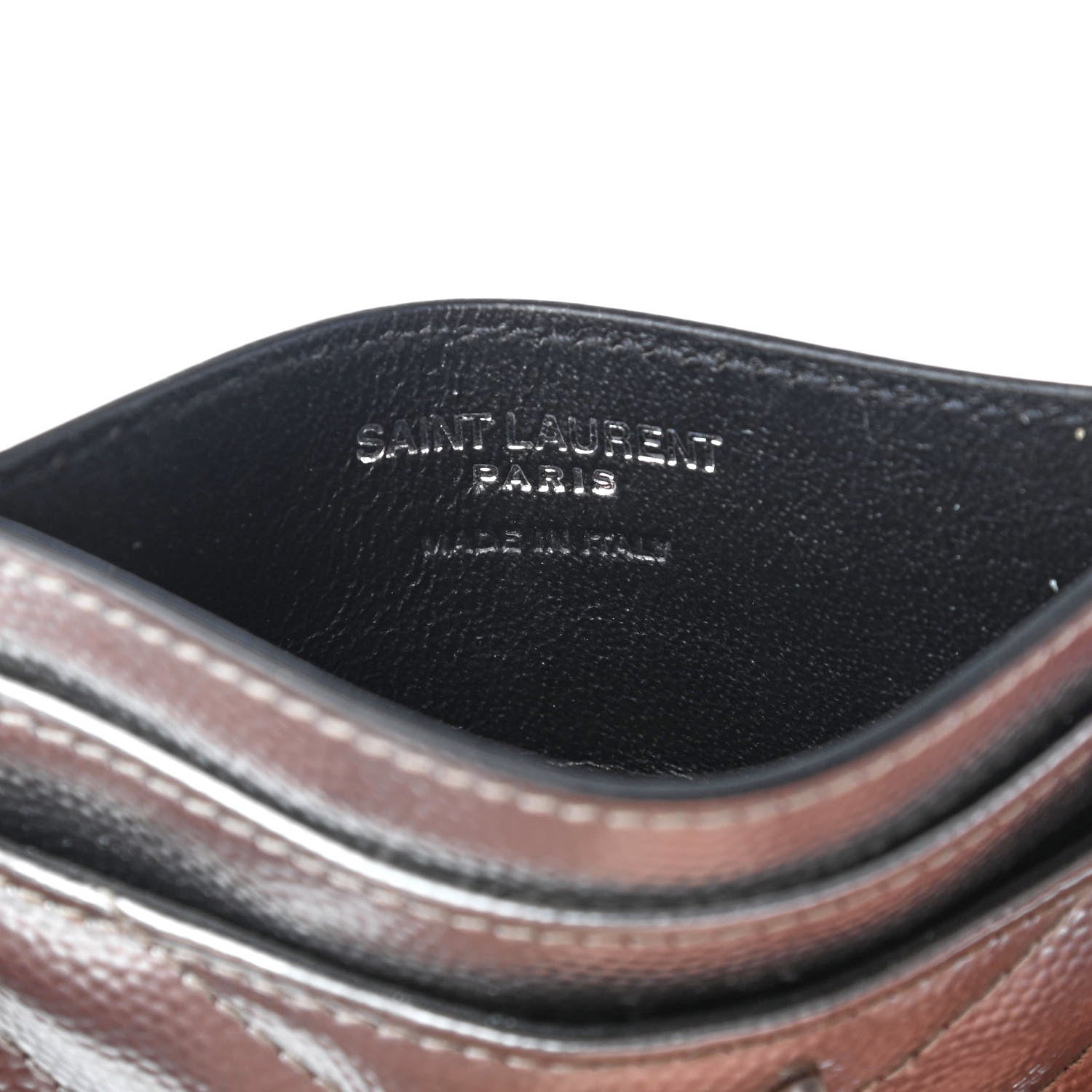 Saint Laurent Metallic Grain De Poudre Matelasse Chevron Monogram Credit Card Case Argento 6 of 9