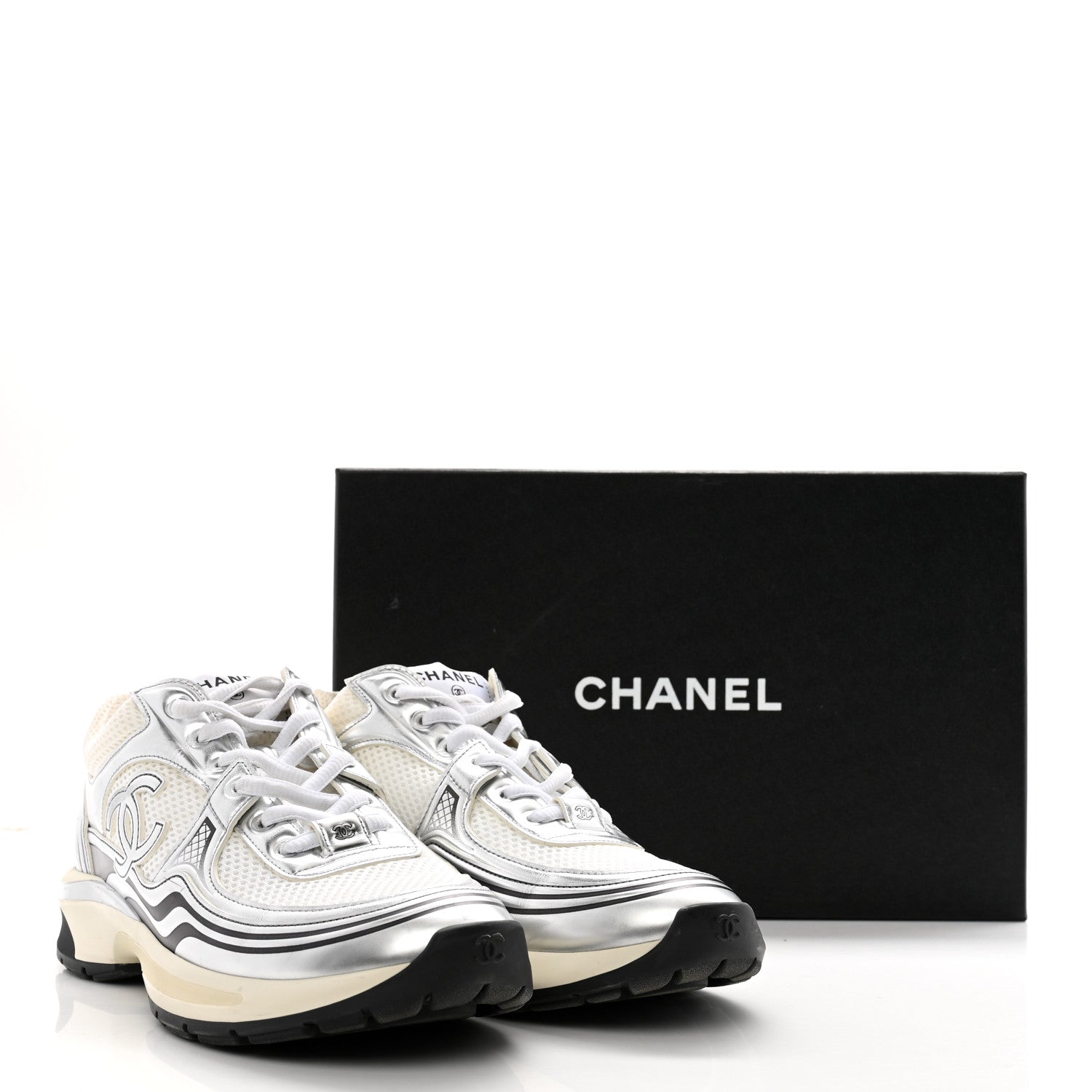Chanel Fabric Laminated Calfskin Stretch CC Womens Sneakers 39.5 White Silver 14 of 14