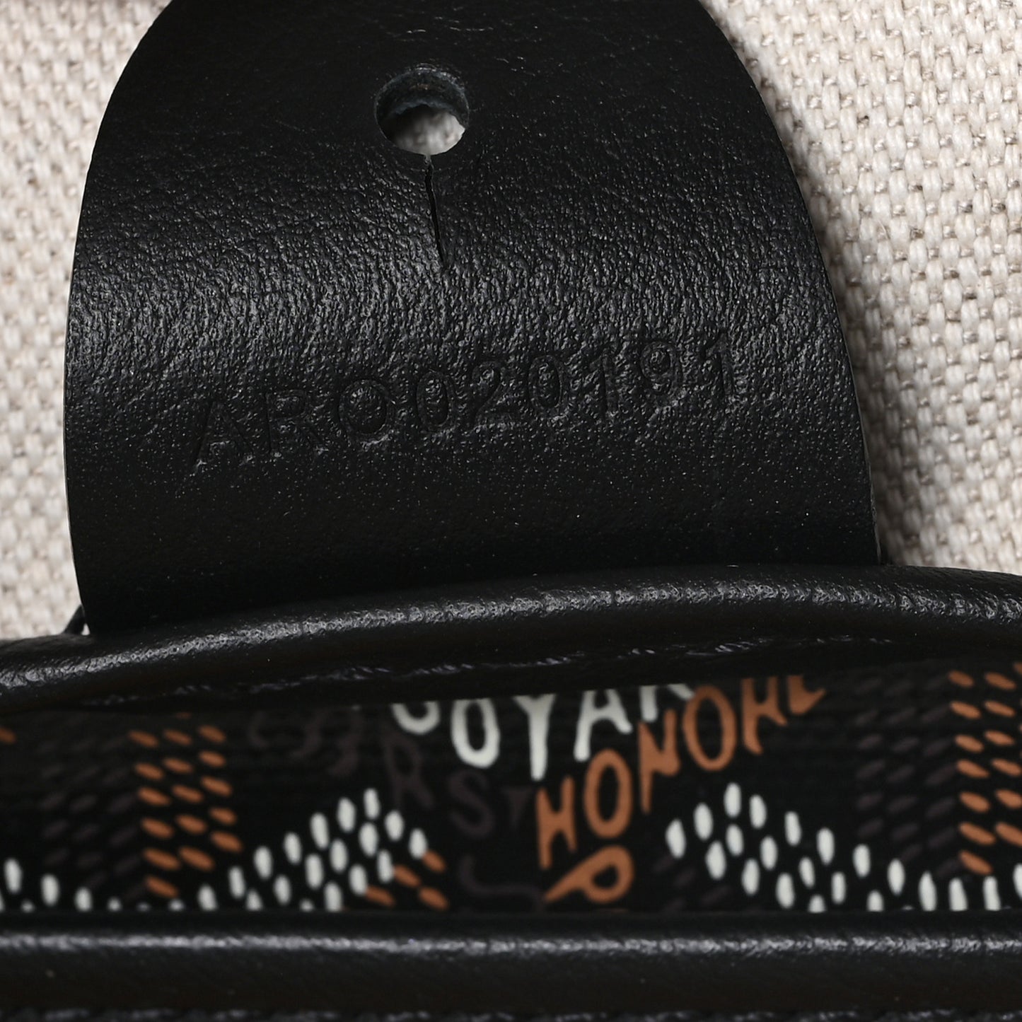 Goyardine Artois GM Black