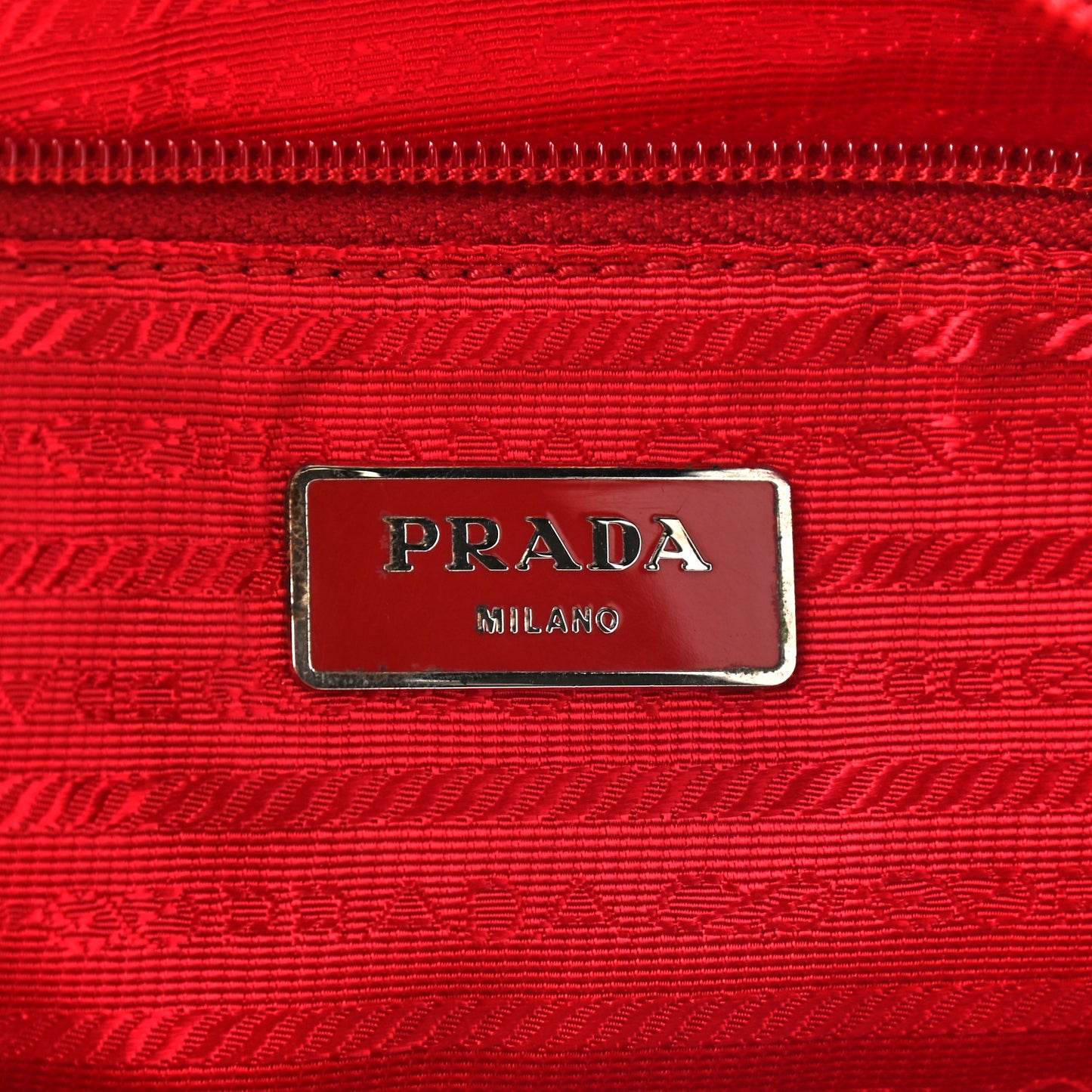 Tessuto Nylon Saffiano Messenger Bag Red