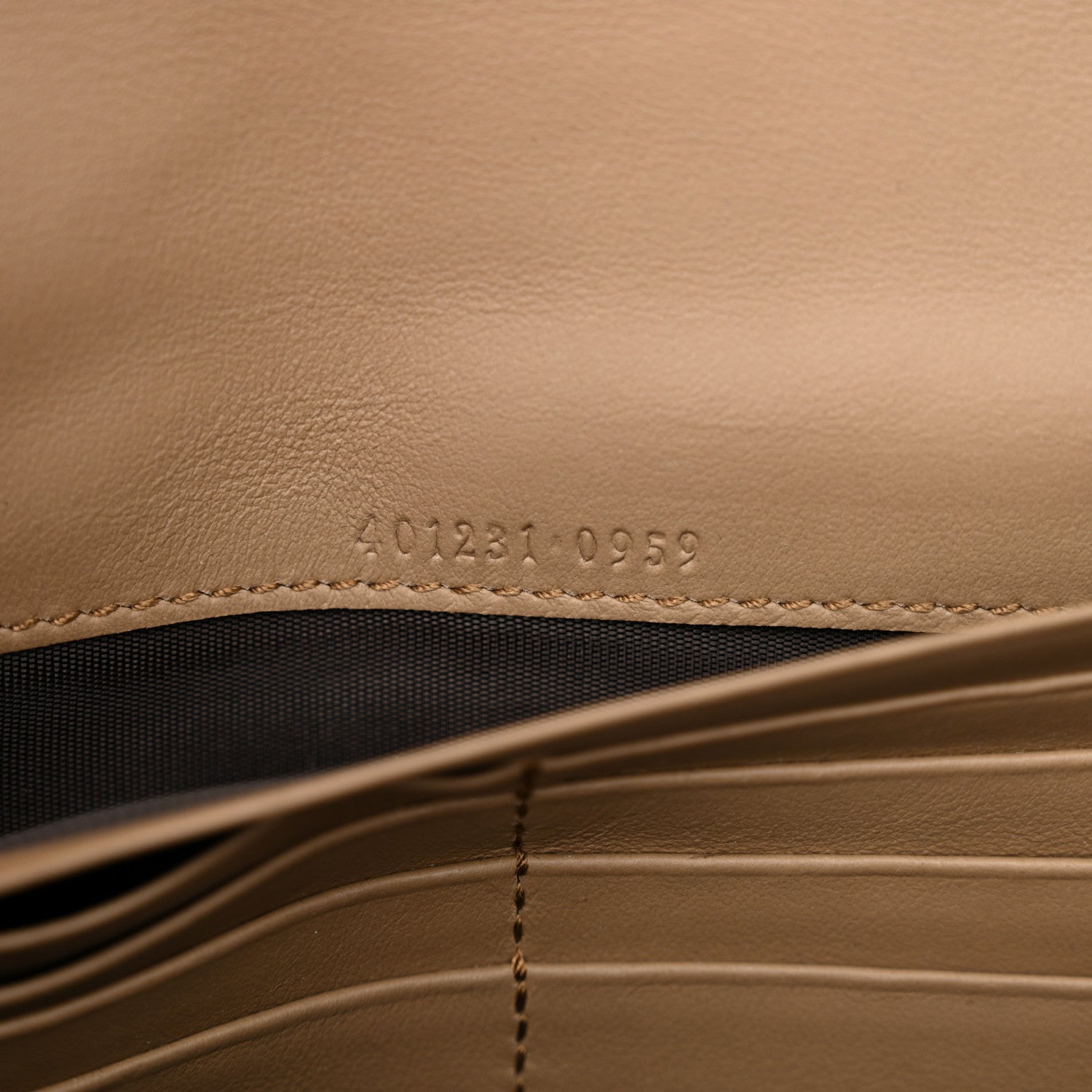 Gucci GG Supreme Monogram Mini Dionysus Chain Wallet Beige Taupe 7 of 10