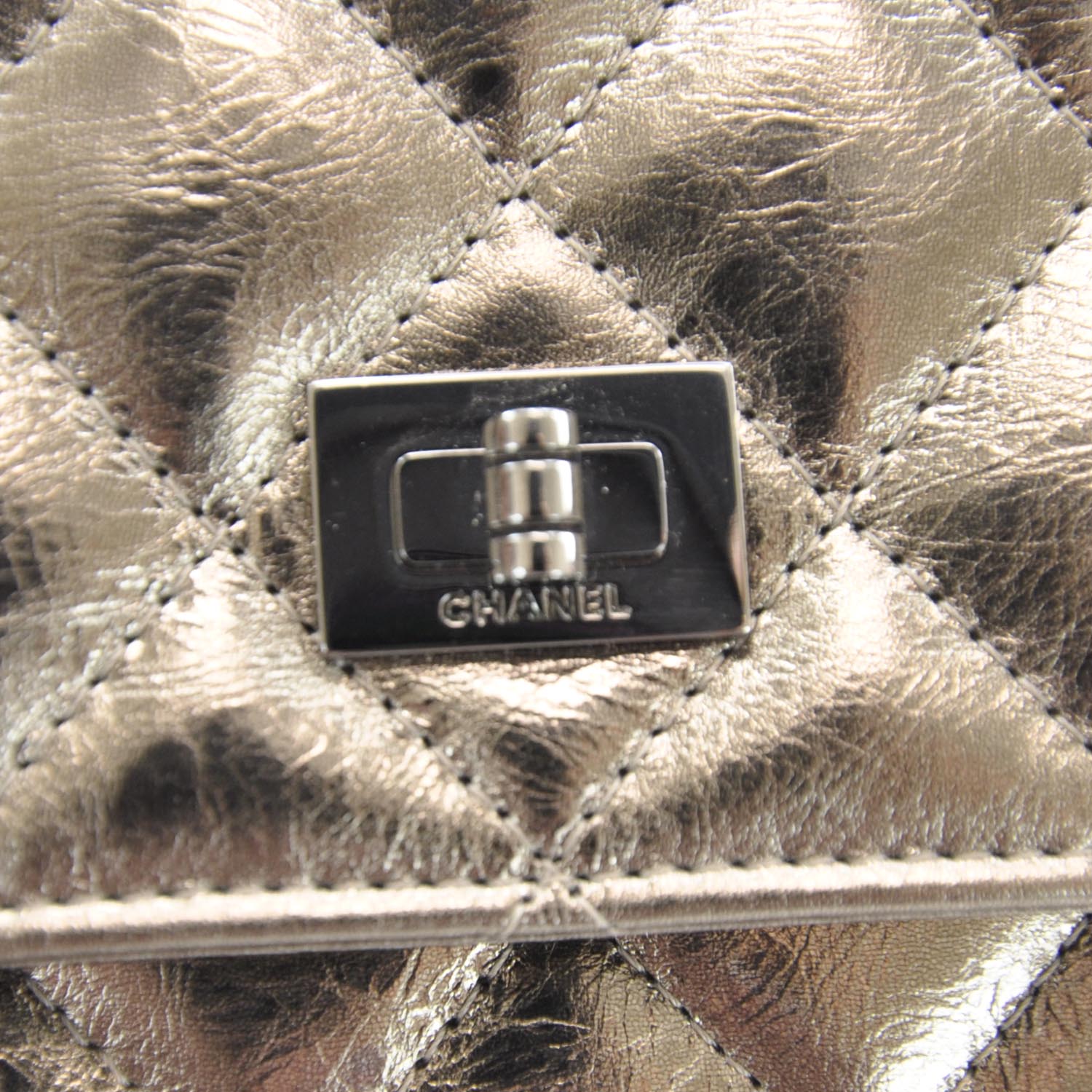 Chanel Reissue Wallet On Chain Metallic 8 of 10