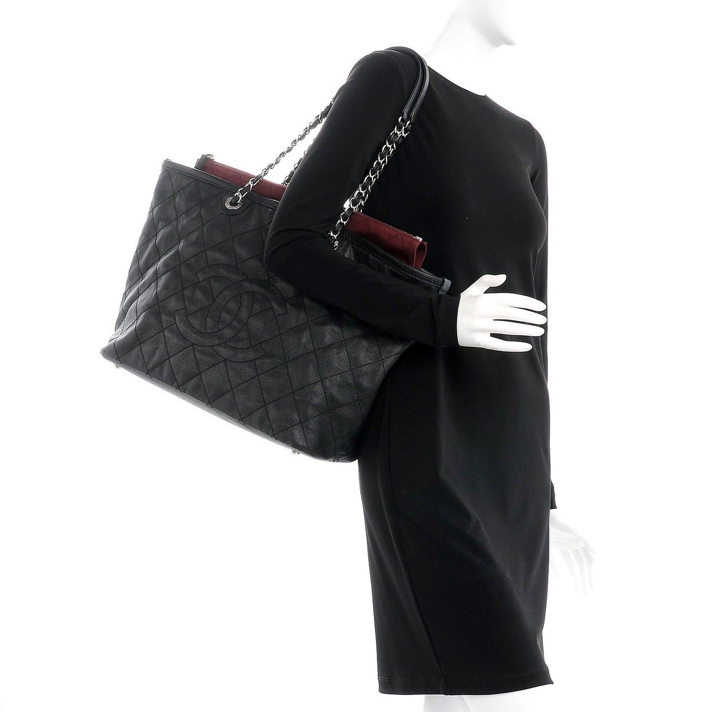 Grained Calfskin Quilted Large Daily Tote Black