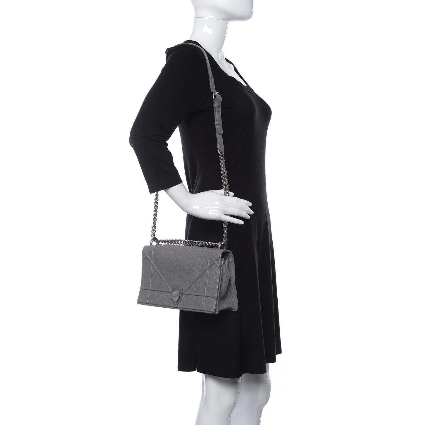 Grained Calfskin Medium Diorama Flap Bag Gris