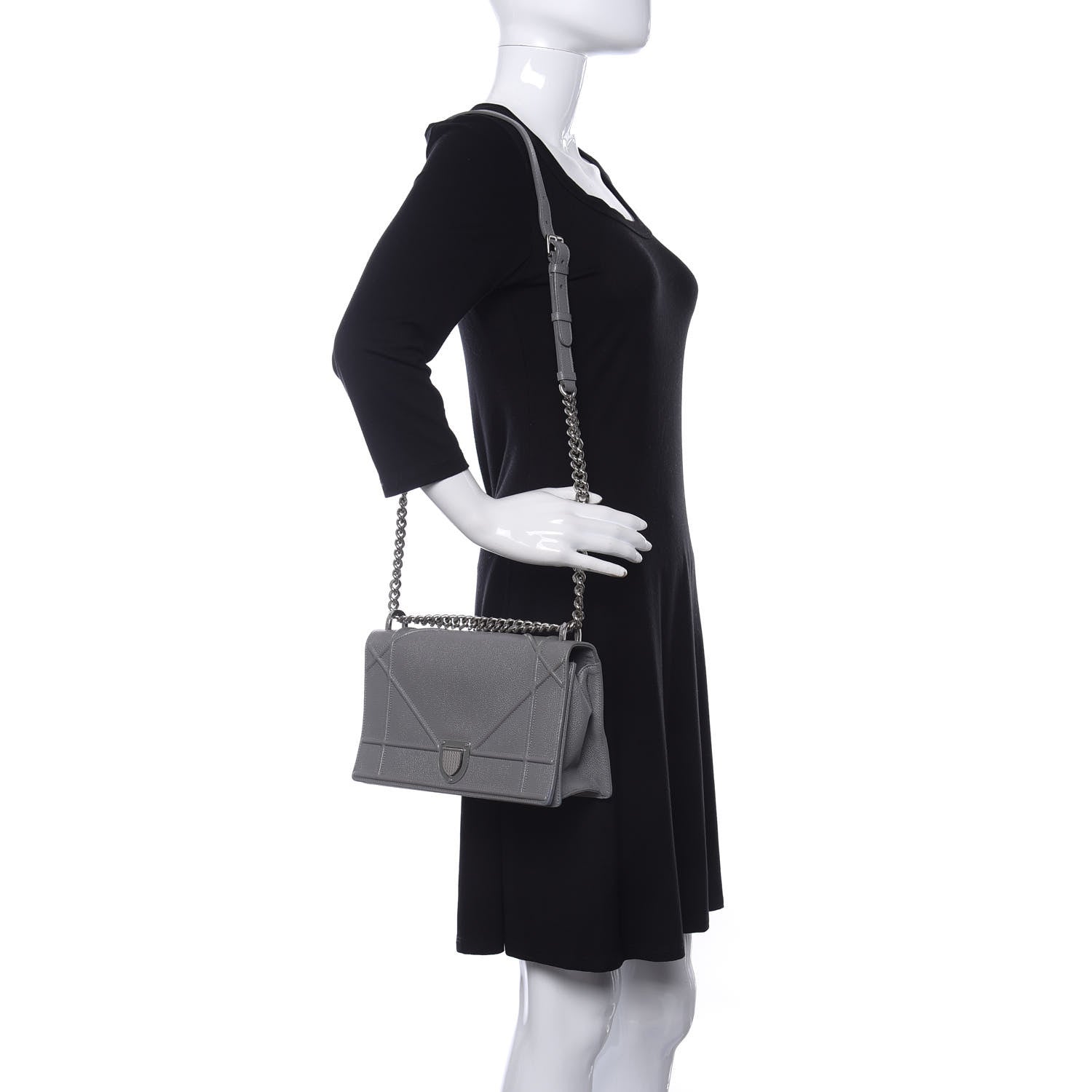 Christian Dior Grained Calfskin Medium Diorama Flap Bag Gris 2 of 13
