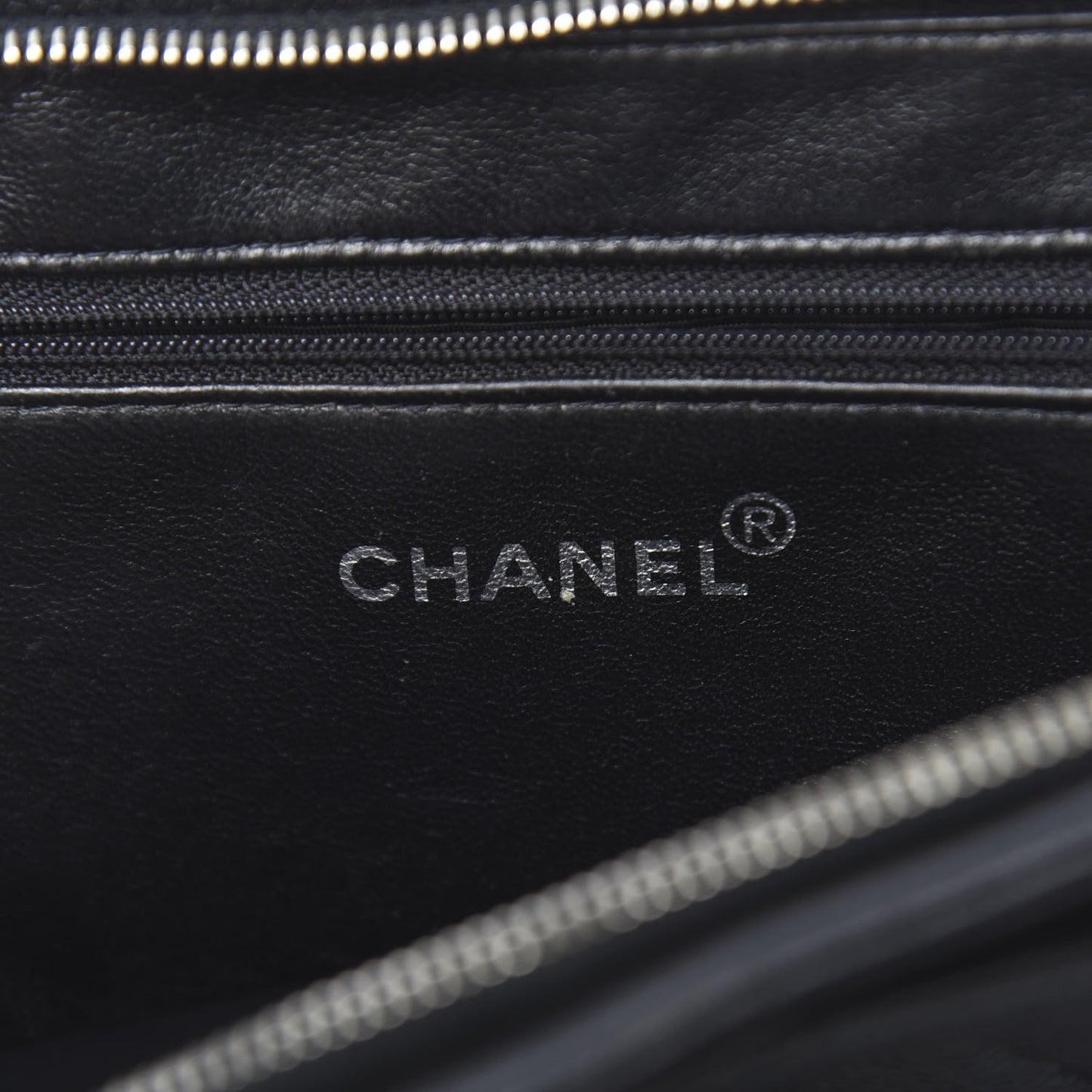 Caviar CC Shoulder Bag Black