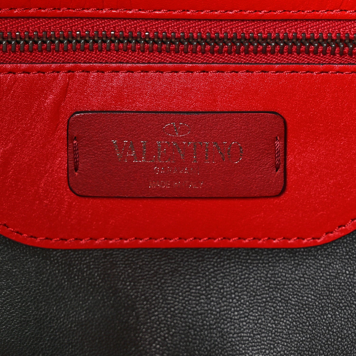 Valentino Garavani X UNDERCOVER Calfskin Print Rockstud Shoulder Tote Black 7 of 9