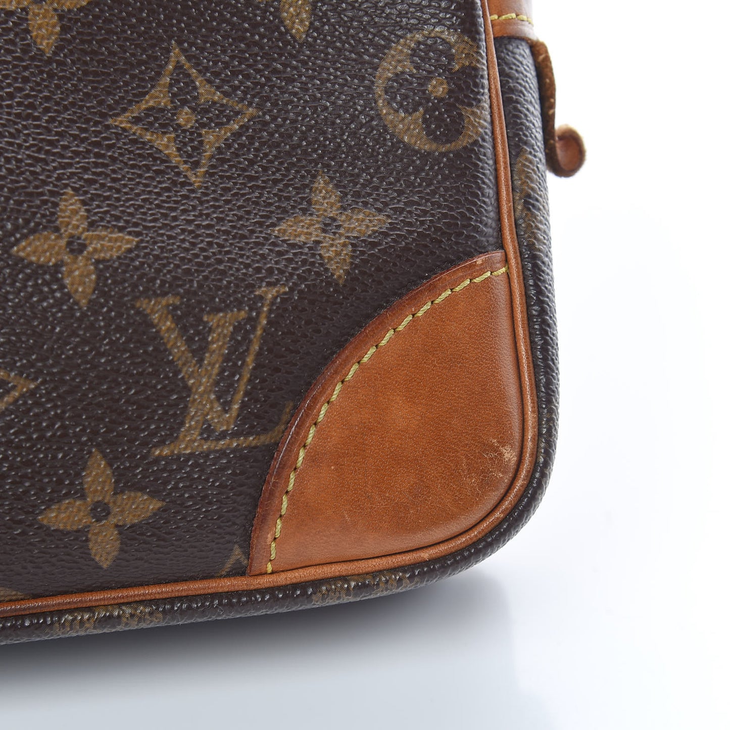 Monogram Pochette Marly Dragonne 26