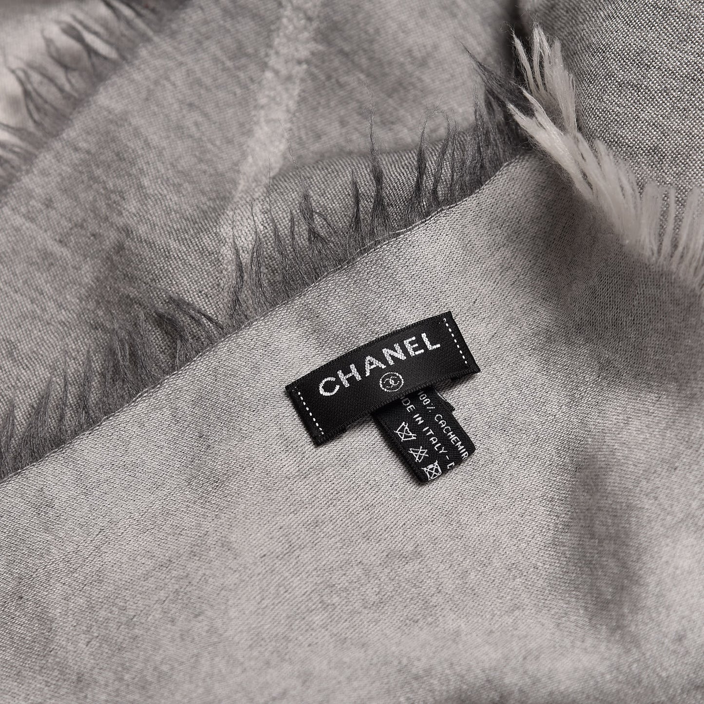 Cashmere Airplane Shawl Grey White