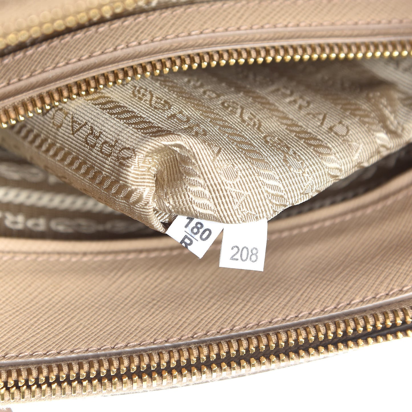 Saffiano Medium Galleria Double Zip Tote Sabbia