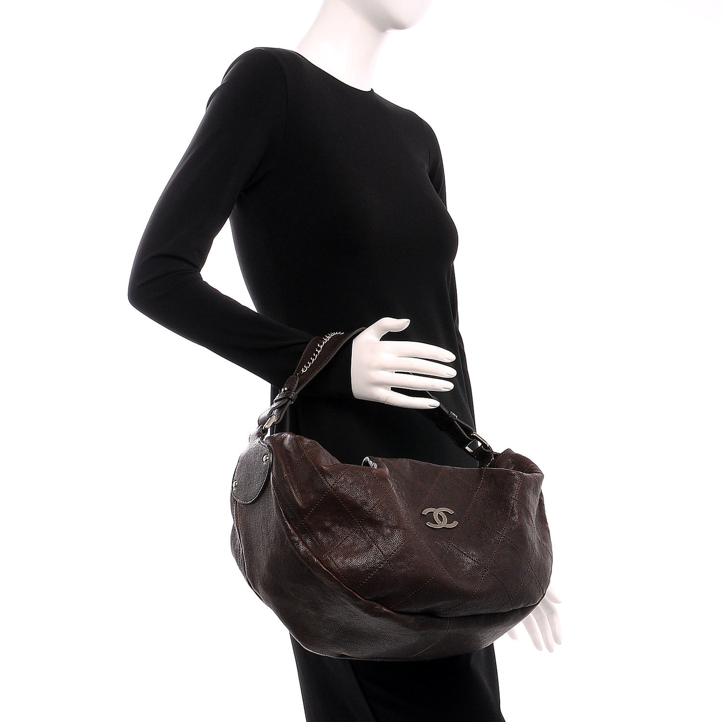 Caviar Outdoor Ligne Large Hobo Brown