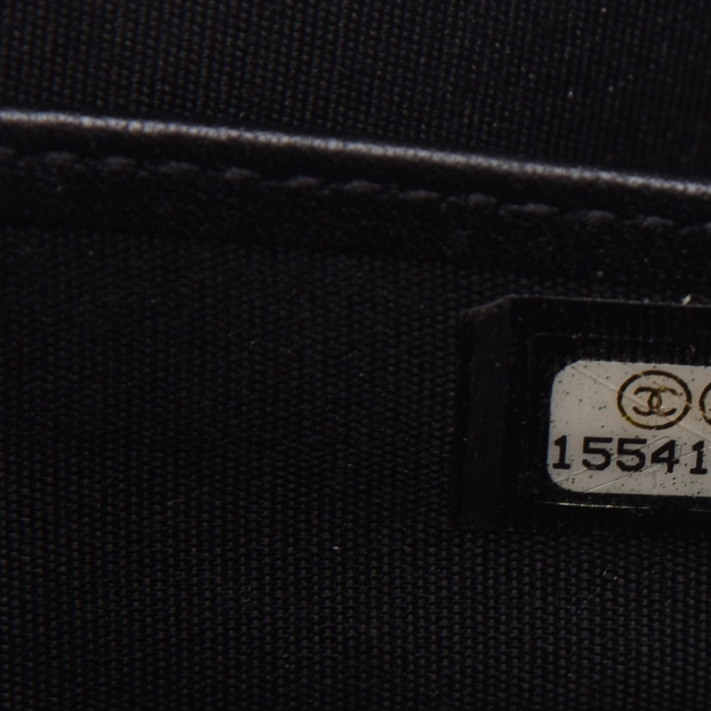 Caviar Timeless CC Large Gusset Zip Around Wallet Black