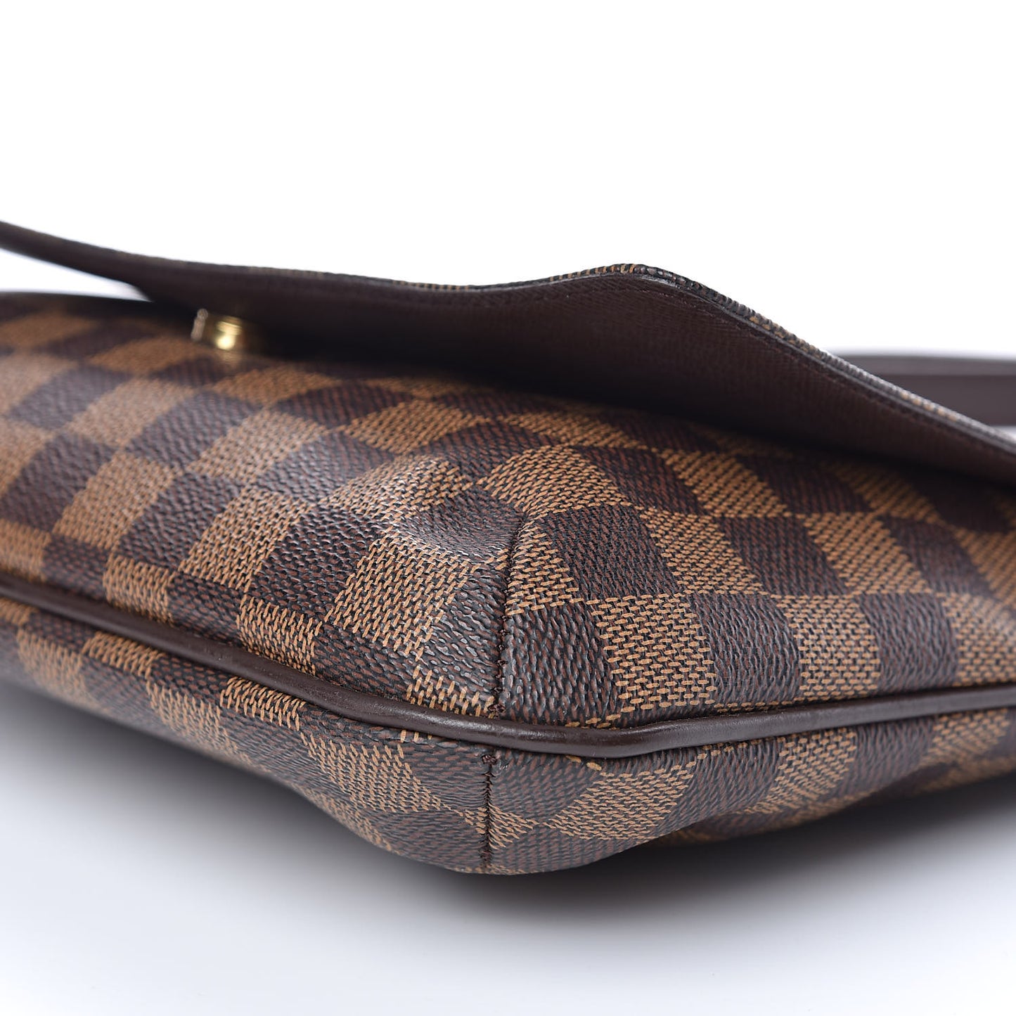 Damier Ebene Musette Tango