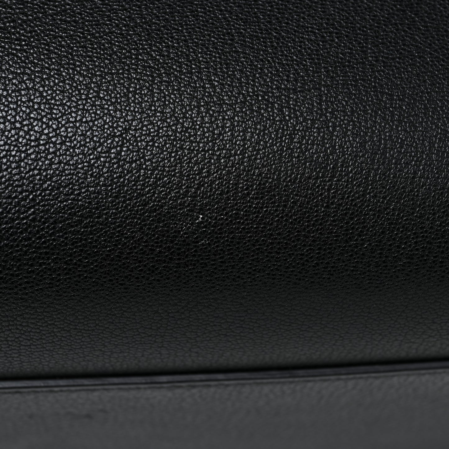 Sugar Goatskin Medium Antigona Black