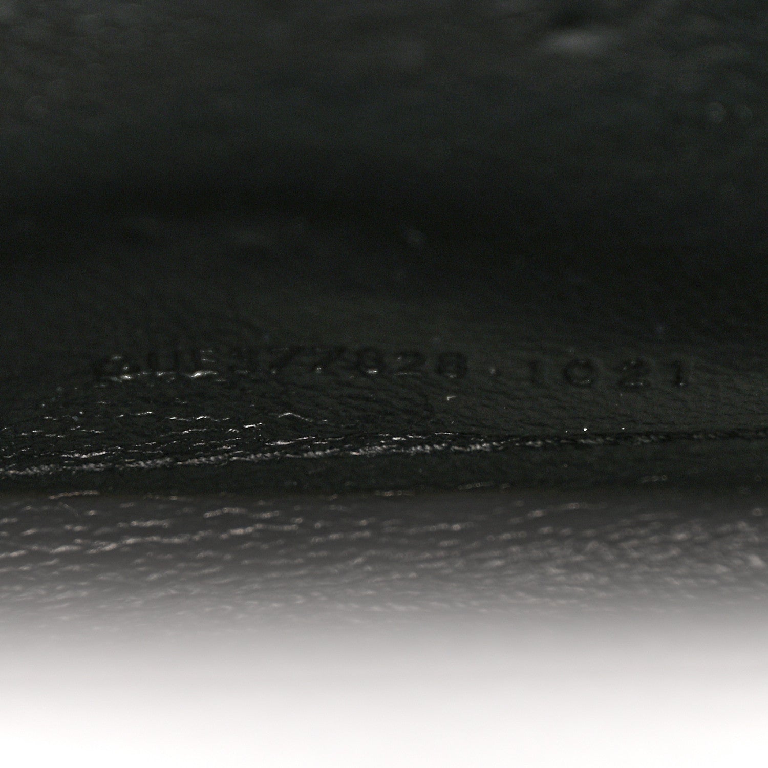 Saint Laurent Grain De Poudre Matelasse Chevron Monogram Chain Wallet Black 7 of 11