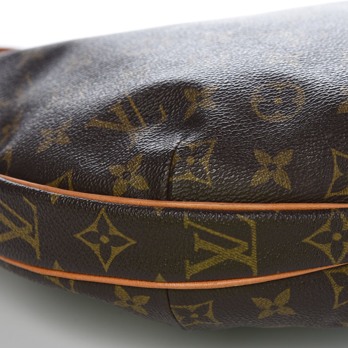 Monogram Croissant MM