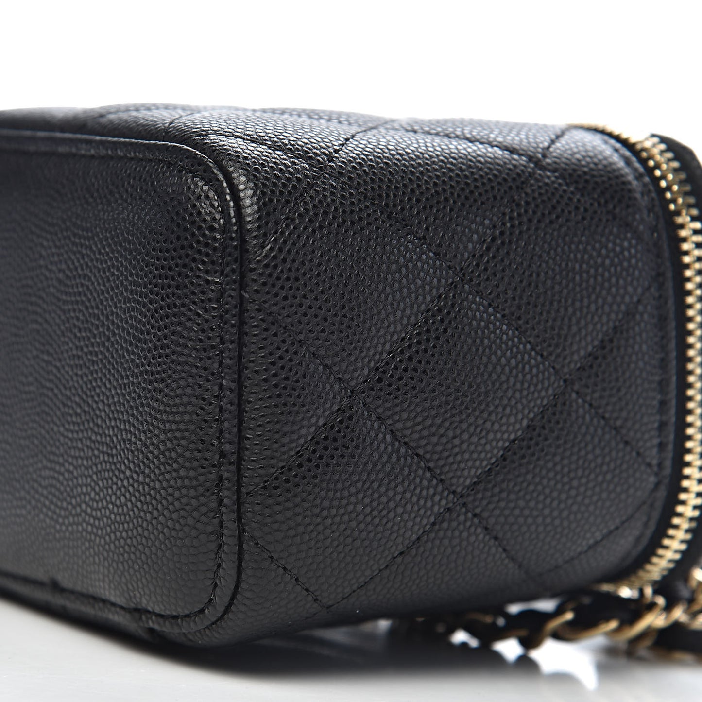 Caviar Quilted Mini Vanity Case With Chain Black