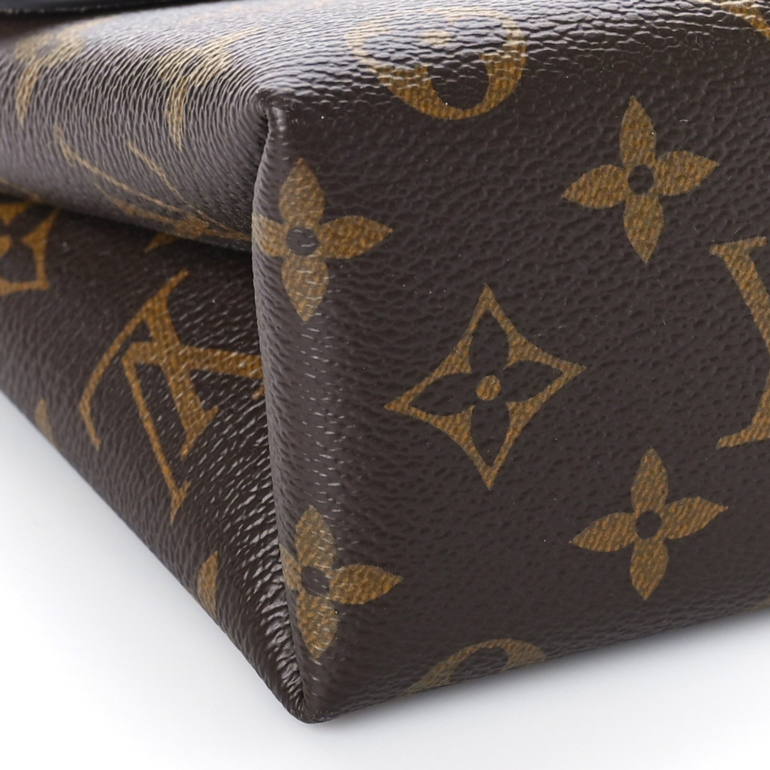 Louis Vuitton Monogram Locky BB Rose Poudre 8 of 9