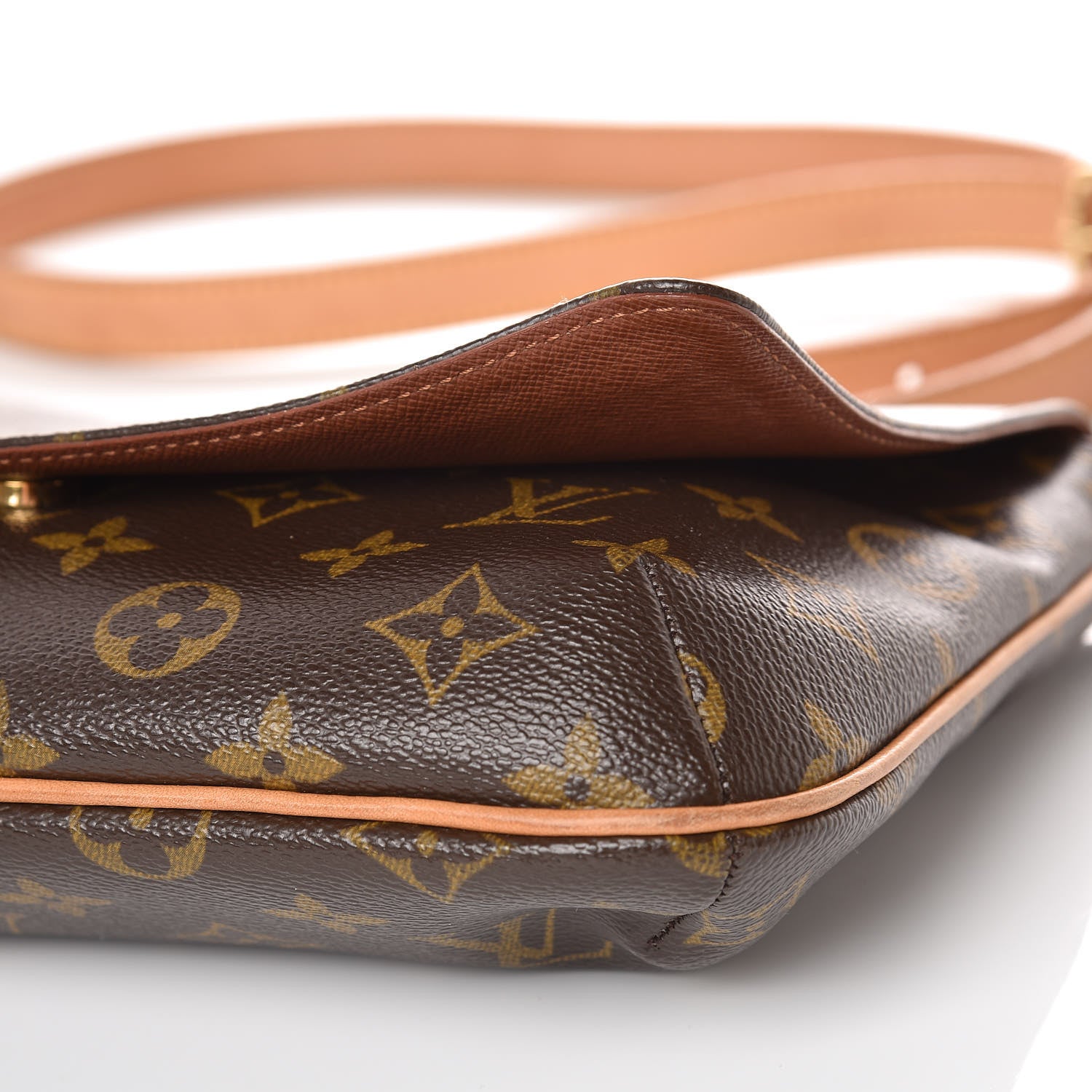 Louis Vuitton Monogram Musette Tango 9 of 10