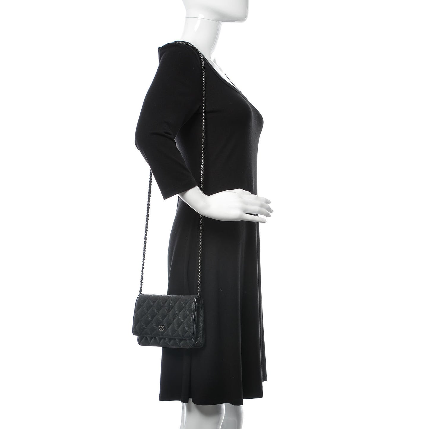 Iridescent Caviar Quilted Wallet On Chain WOC Black
