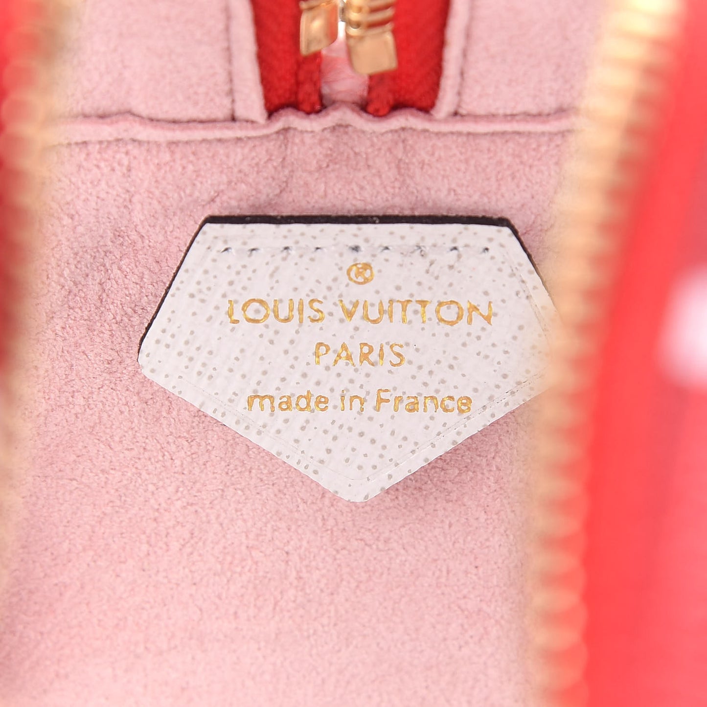 Monogram Giant Beach Pouch Rouge