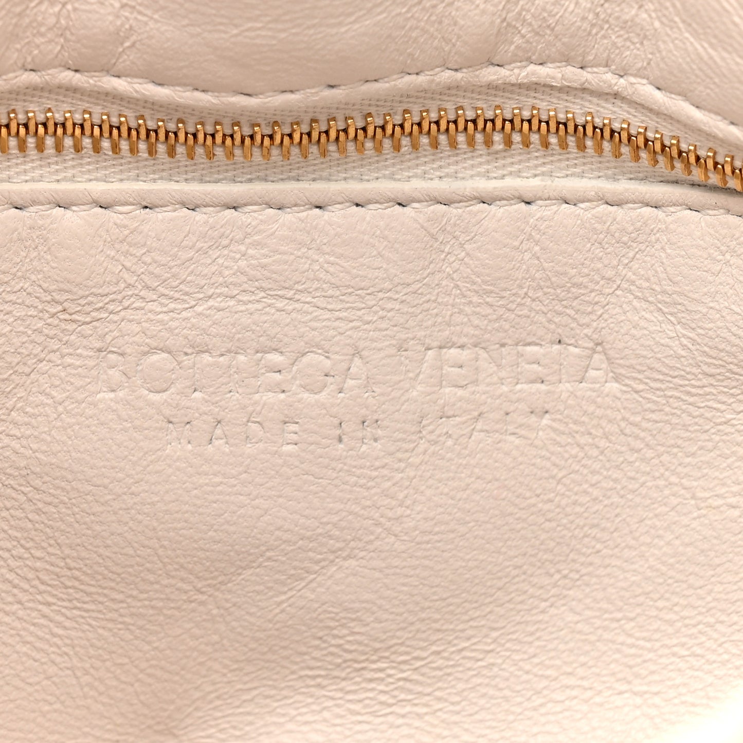 Nappa Maxi Intreccio Padded Cassette Crossbody Bag Chalk Chalk