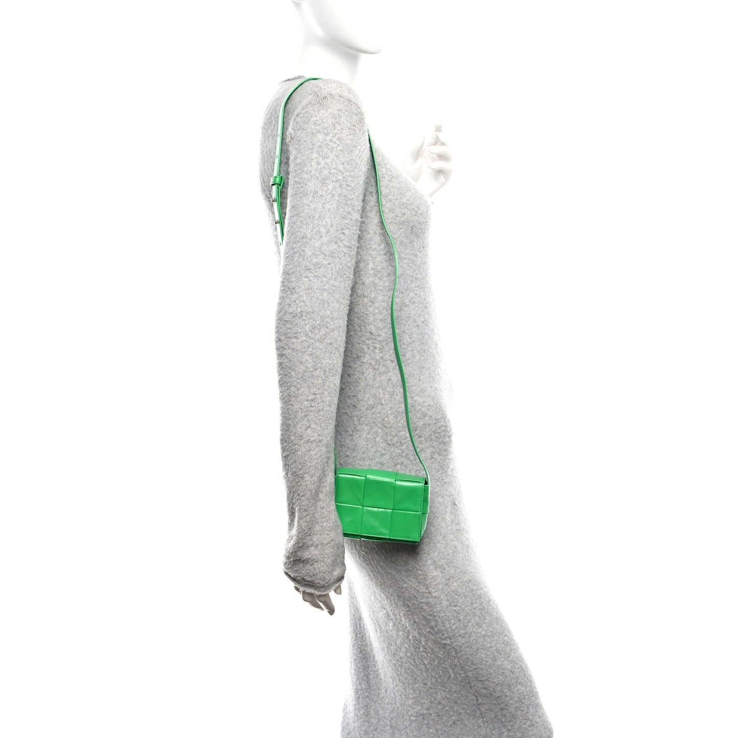 Paper Calfskin Maxi Intreccio Extra Mini Cassette Crossbody Bag Parakeet